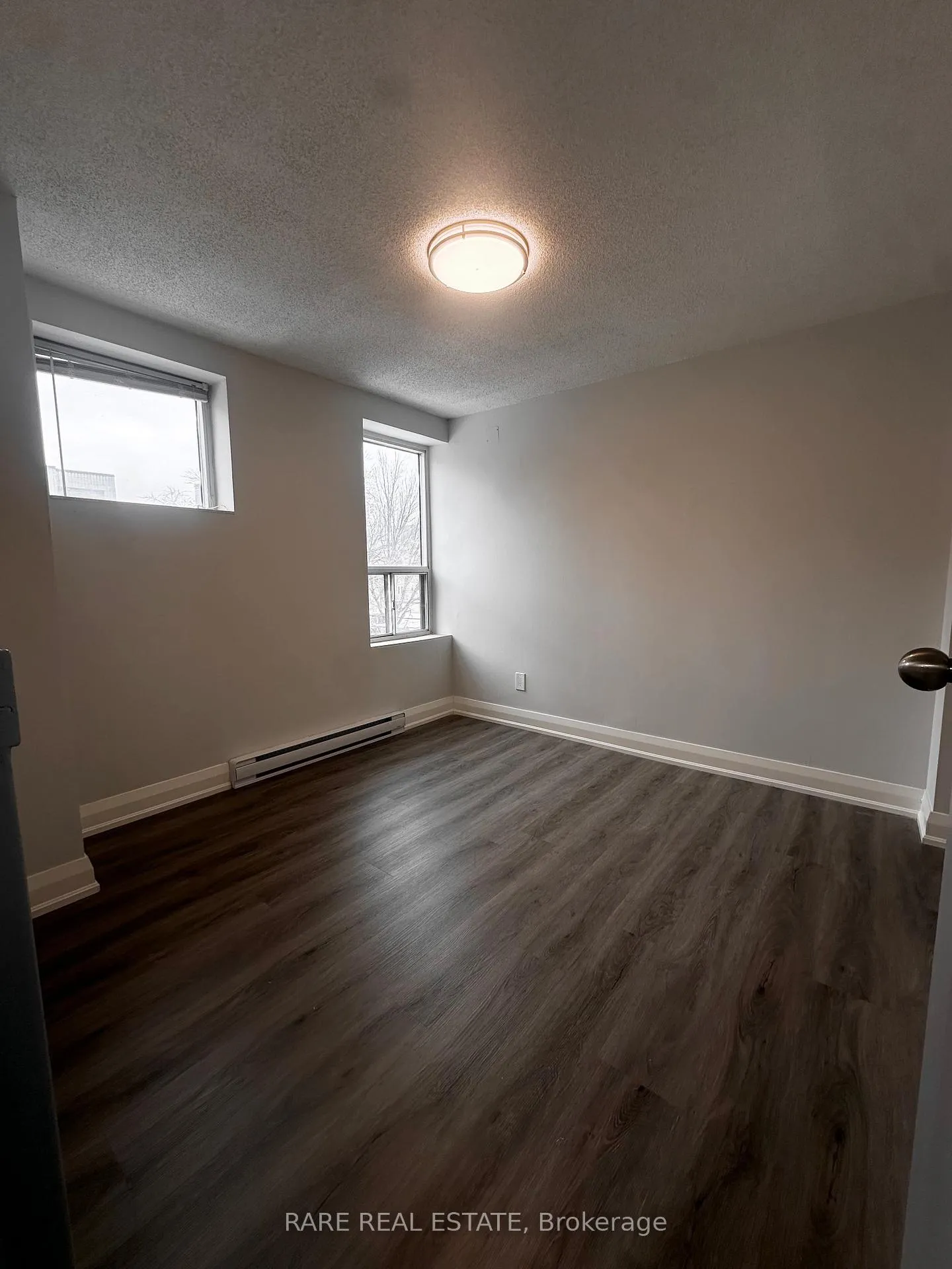 Photo 5 of Unit 2, 99 Bellevue Avenue, Toronto, Kensington-Chinatown — HOMEH