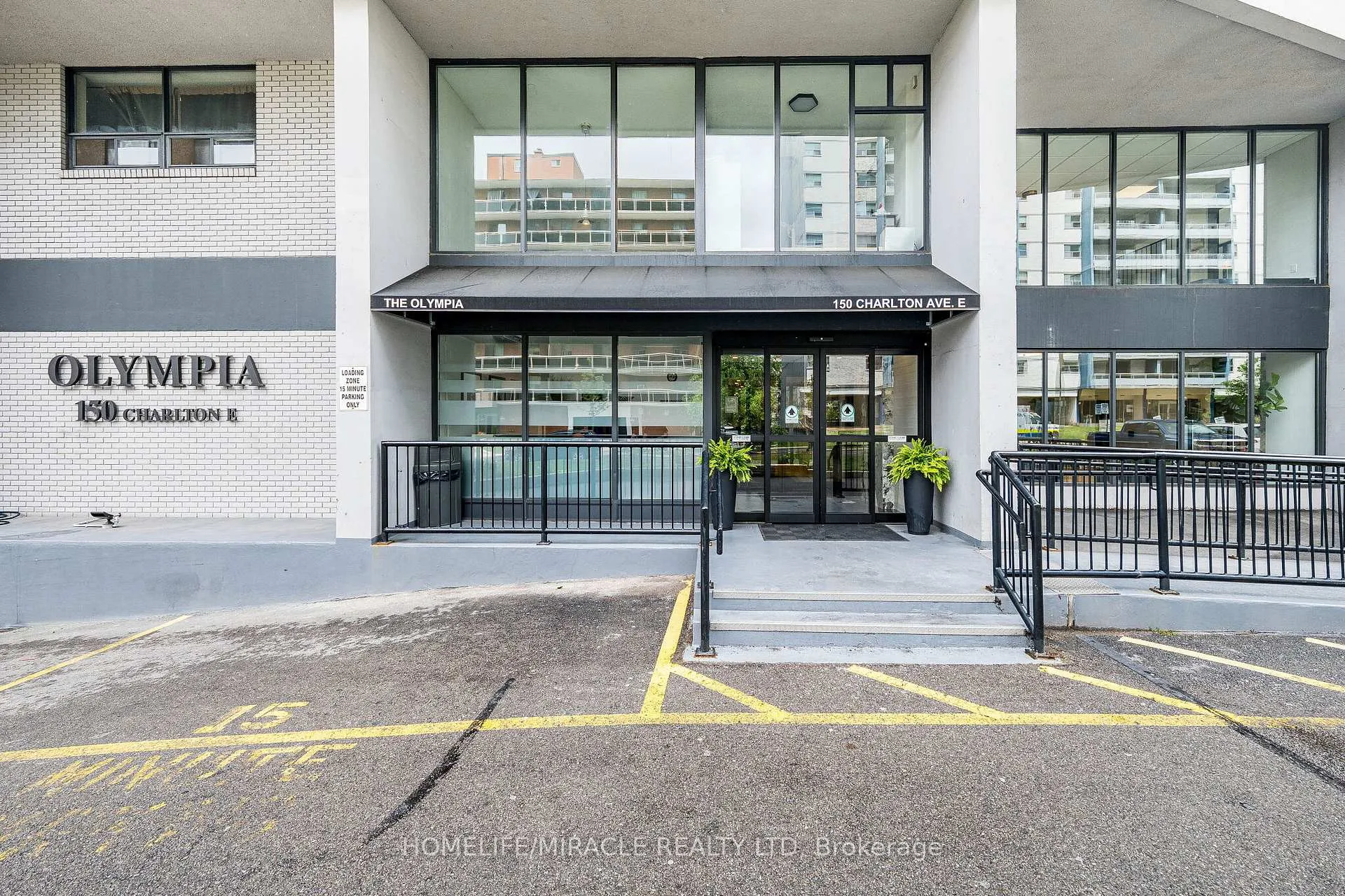 Photo 4 of Unit 1408, 150 Charlton Avenue E, Hamilton, Corktown — HOMEH