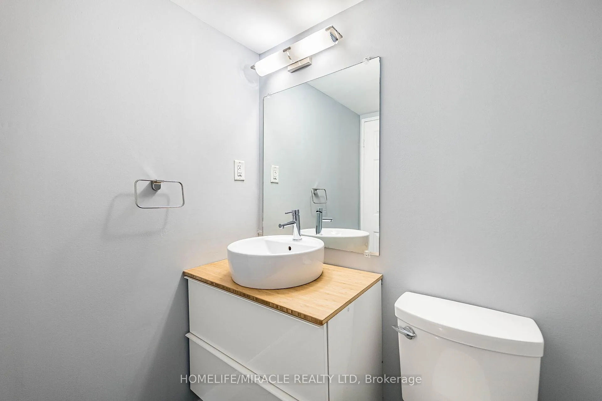 Photo 26 of Unit 1408, 150 Charlton Avenue E, Hamilton, Corktown — HOMEH