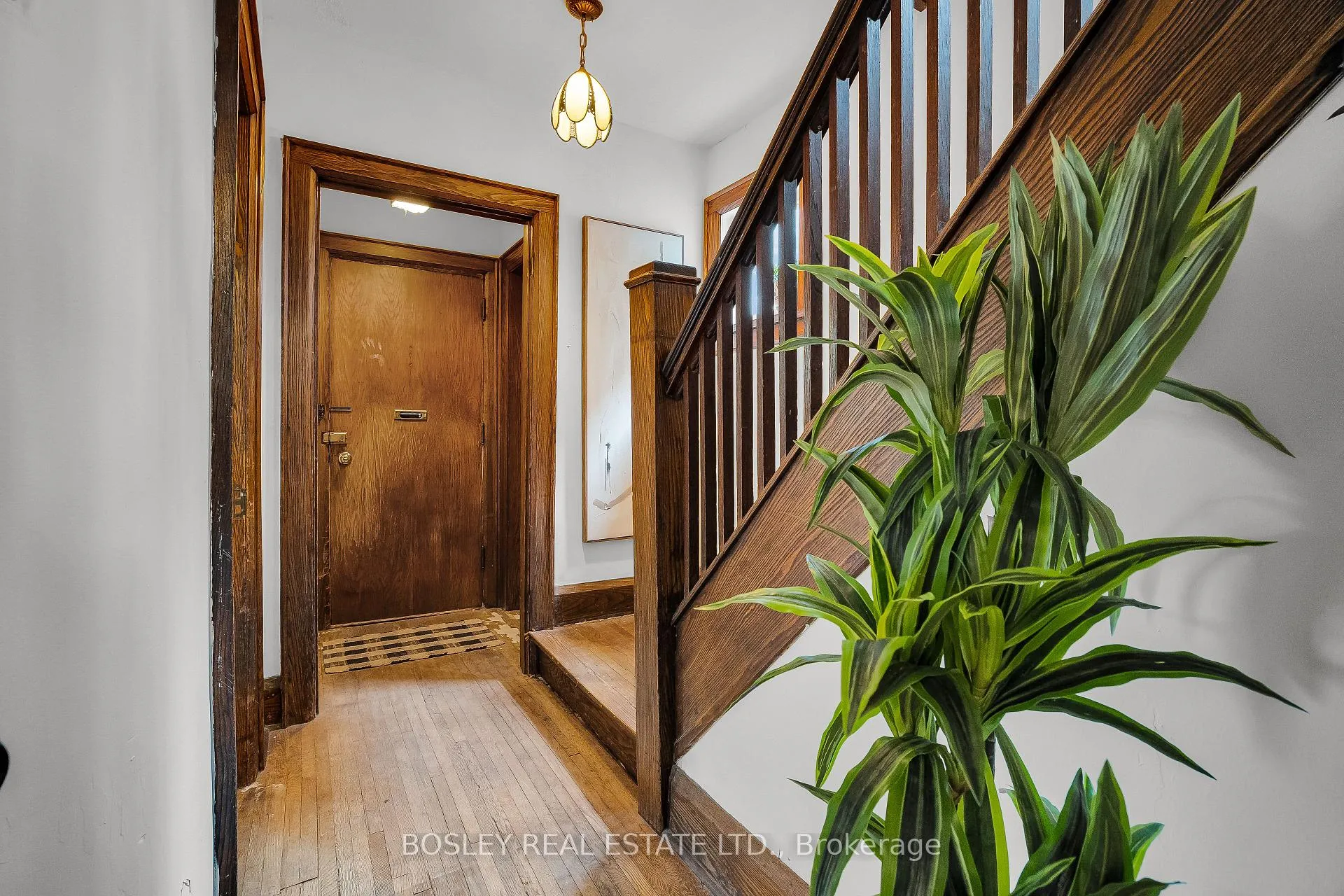 Photo 4 of 192 Belsize Drive, Toronto, Mount Pleasant East — HOMEH