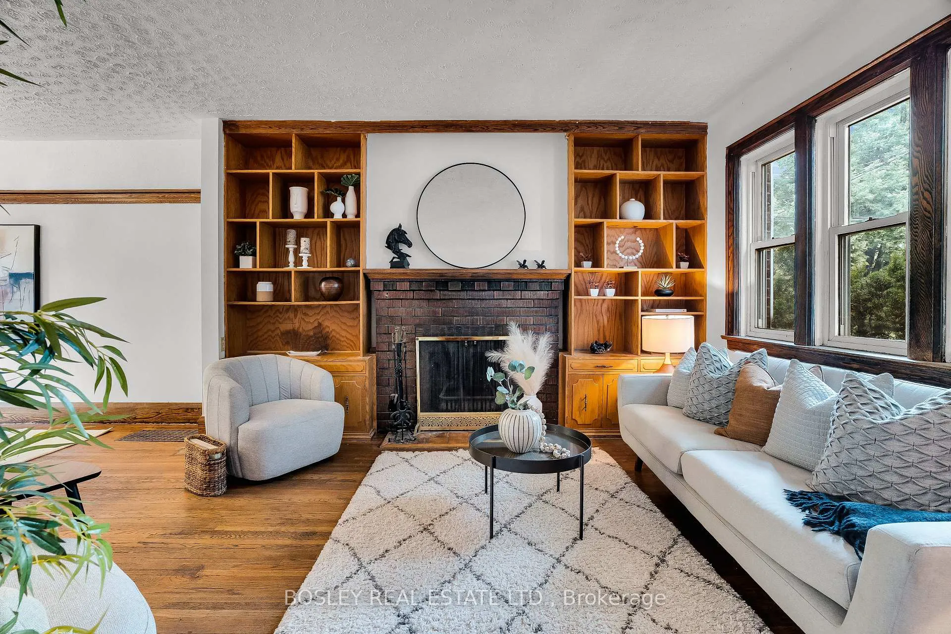 Photo 5 of 192 Belsize Drive, Toronto, Mount Pleasant East — HOMEH