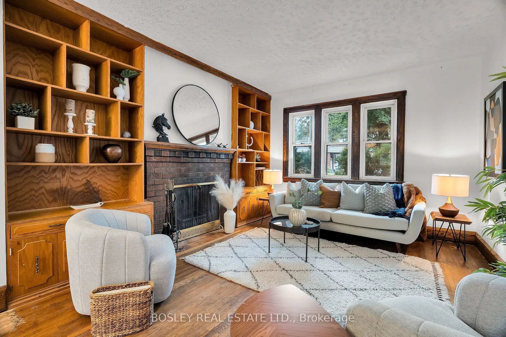 Photo 6 of 192 Belsize Drive, Toronto, Mount Pleasant East — HOMEH