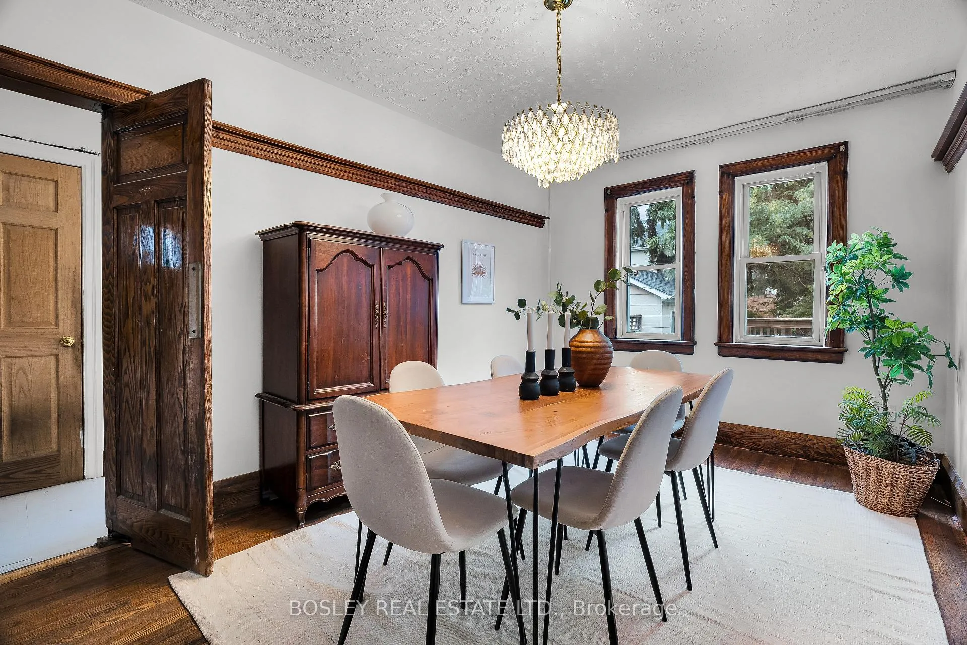 Photo 9 of 192 Belsize Drive, Toronto, Mount Pleasant East — HOMEH