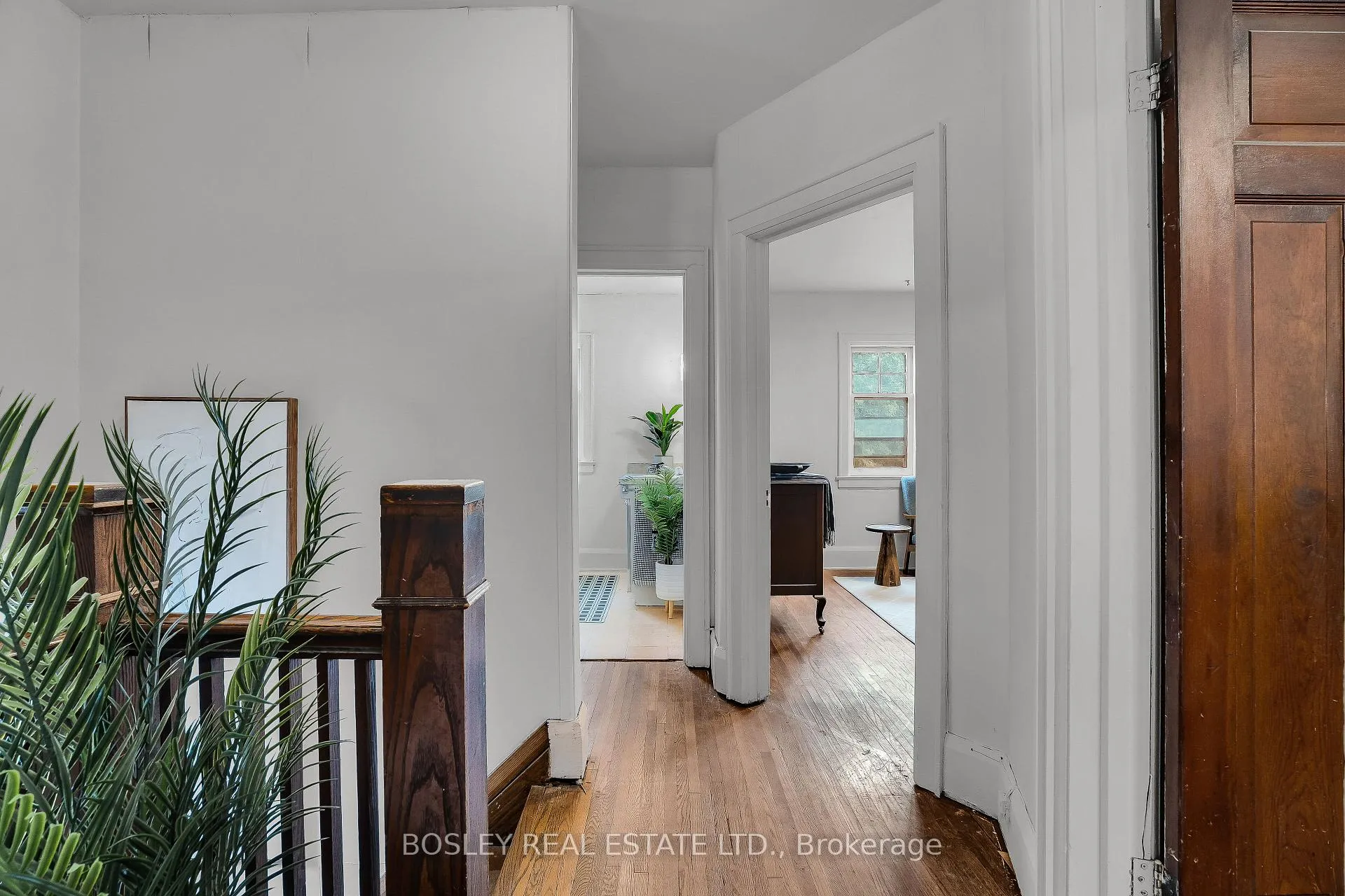 Photo 13 of 192 Belsize Drive, Toronto, Mount Pleasant East — HOMEH