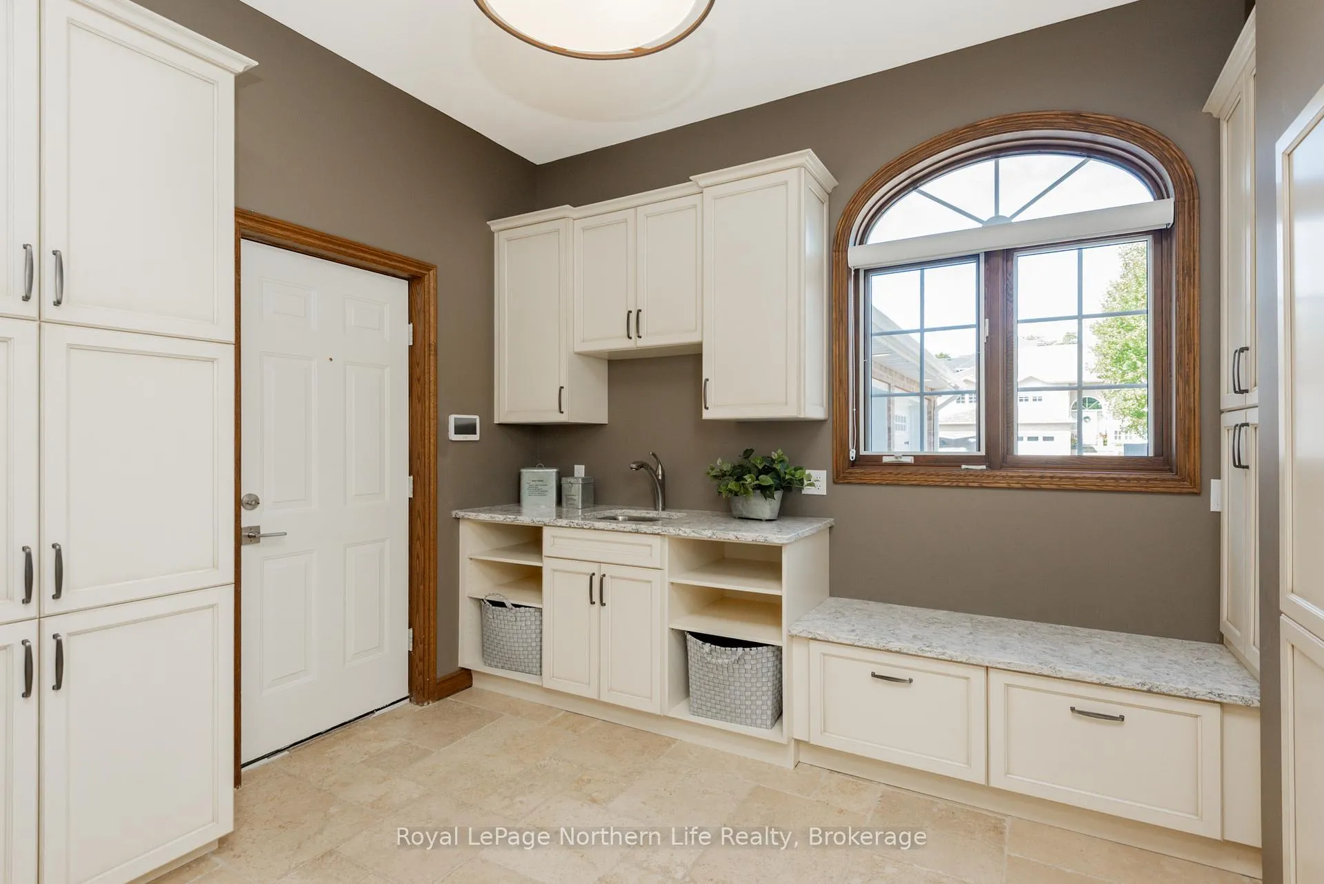 Photo 42 of 67 Janey Avenue, North Bay, Airport — HOMEH