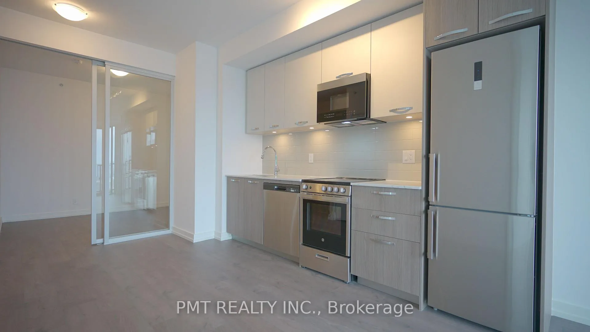 Photo 6 of Unit 3101, 75 James Street S, Hamilton, Corktown — HOMEH