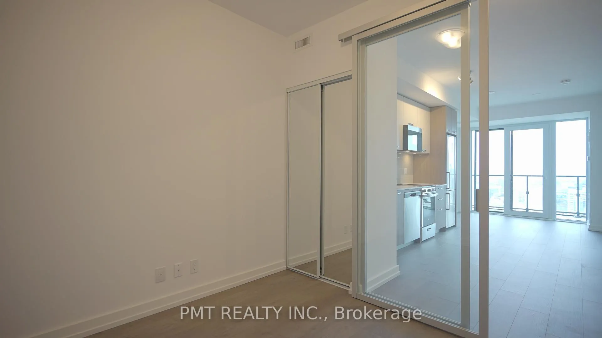 Photo 16 of Unit 3101, 75 James Street S, Hamilton, Corktown — HOMEH