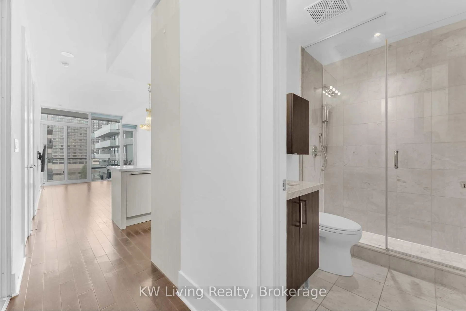 Photo 6 of Unit 828, 29 Queens Quay E, Toronto, Waterfront Communities — HOMEH