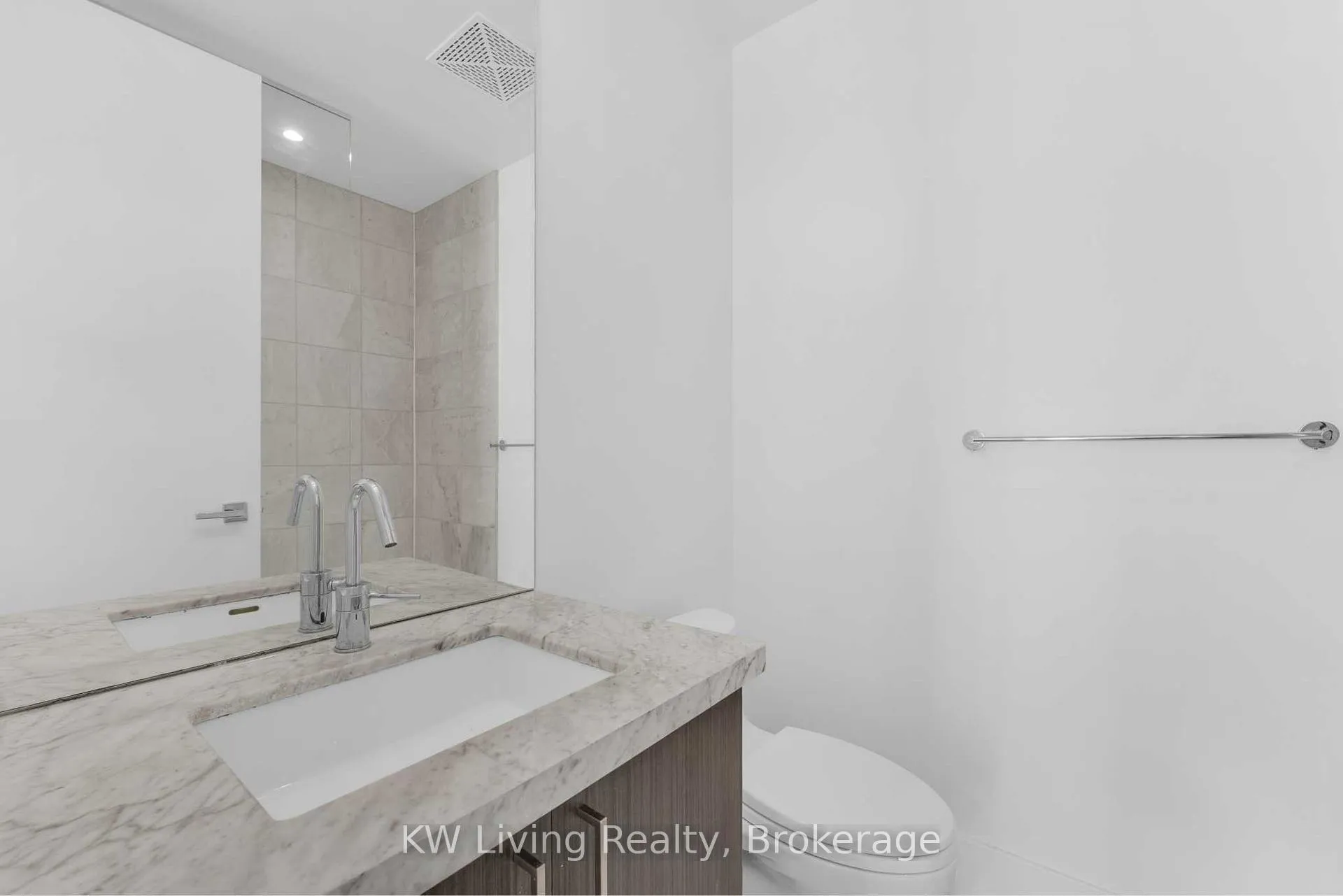 Photo 20 of Unit 828, 29 Queens Quay E, Toronto, Waterfront Communities — HOMEH