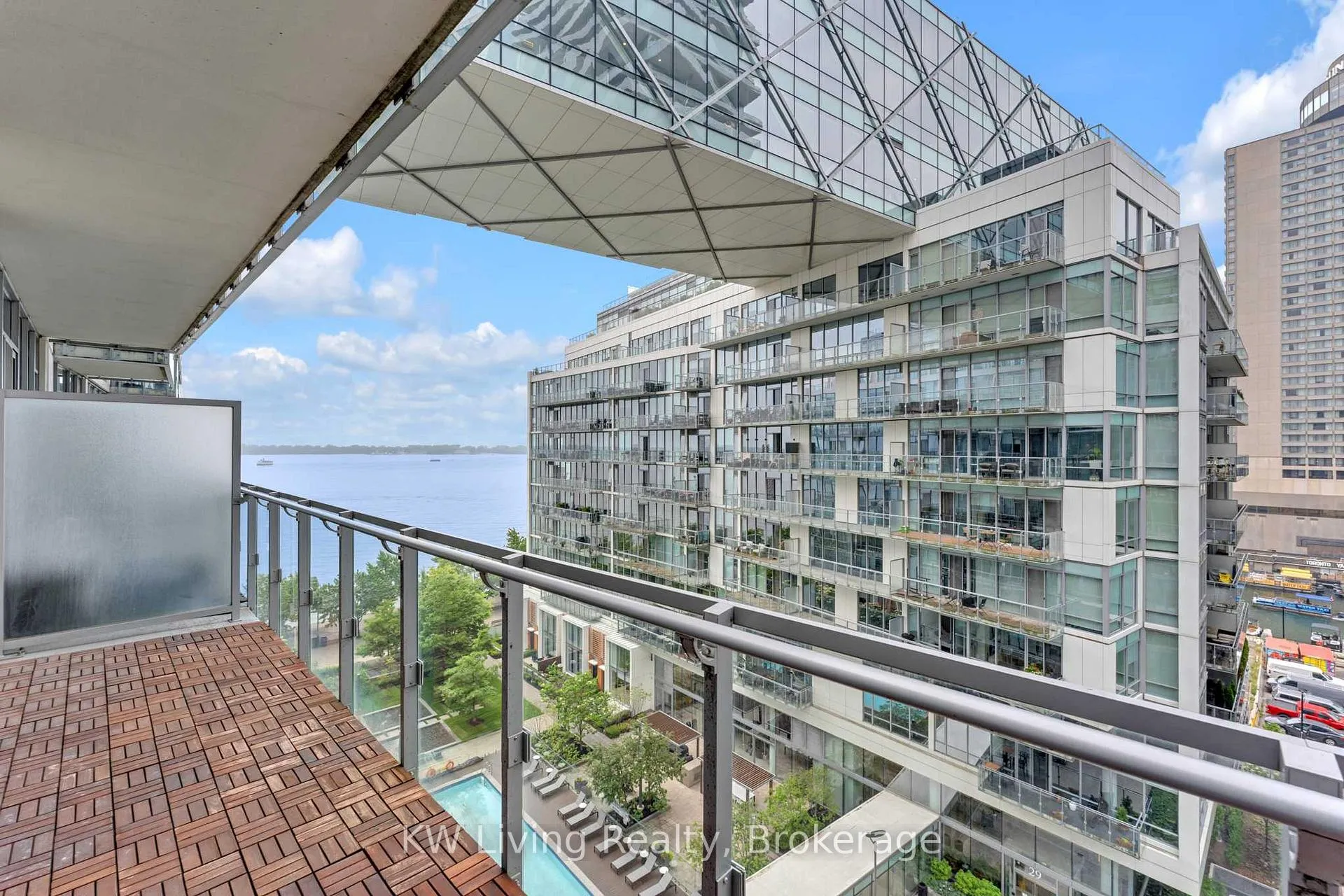Photo 22 of Unit 828, 29 Queens Quay E, Toronto, Waterfront Communities — HOMEH