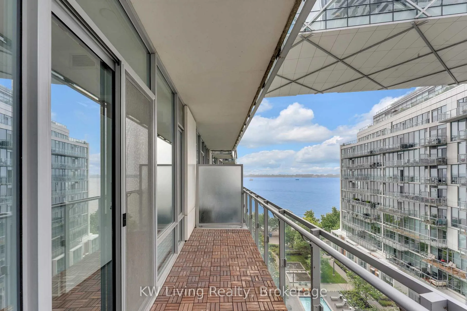 Photo 23 of Unit 828, 29 Queens Quay E, Toronto, Waterfront Communities — HOMEH