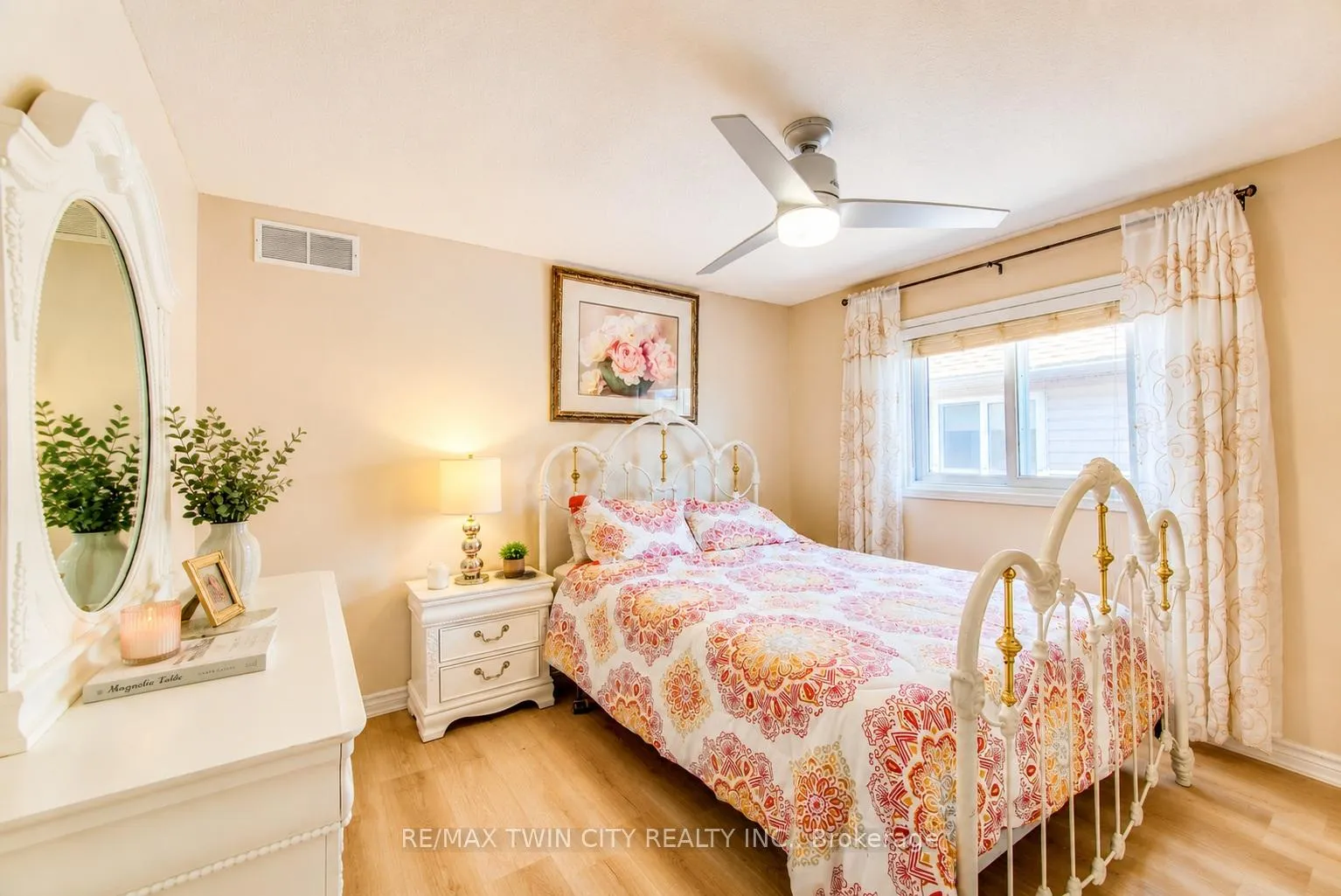 Photo 19 of 913 Copper Leaf Crescent, Kitchener, Trussler — HOMEH
