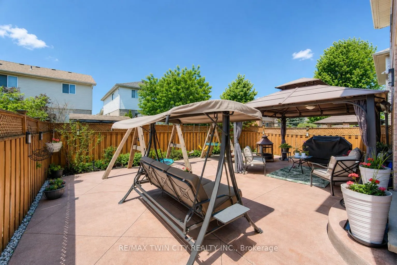 Photo 36 of 913 Copper Leaf Crescent, Kitchener, Trussler — HOMEH