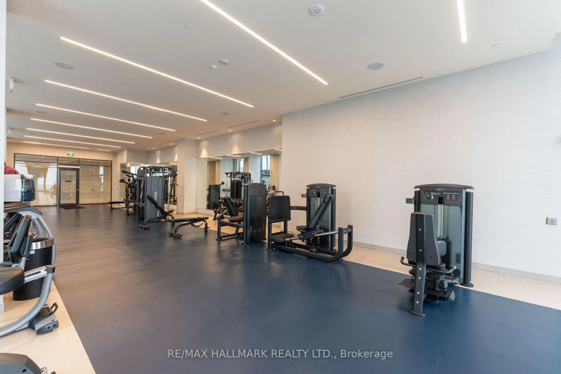 Photo 7 of Unit 916, 8960 Jane Street, Vaughan, Vellore Village — HOMEH
