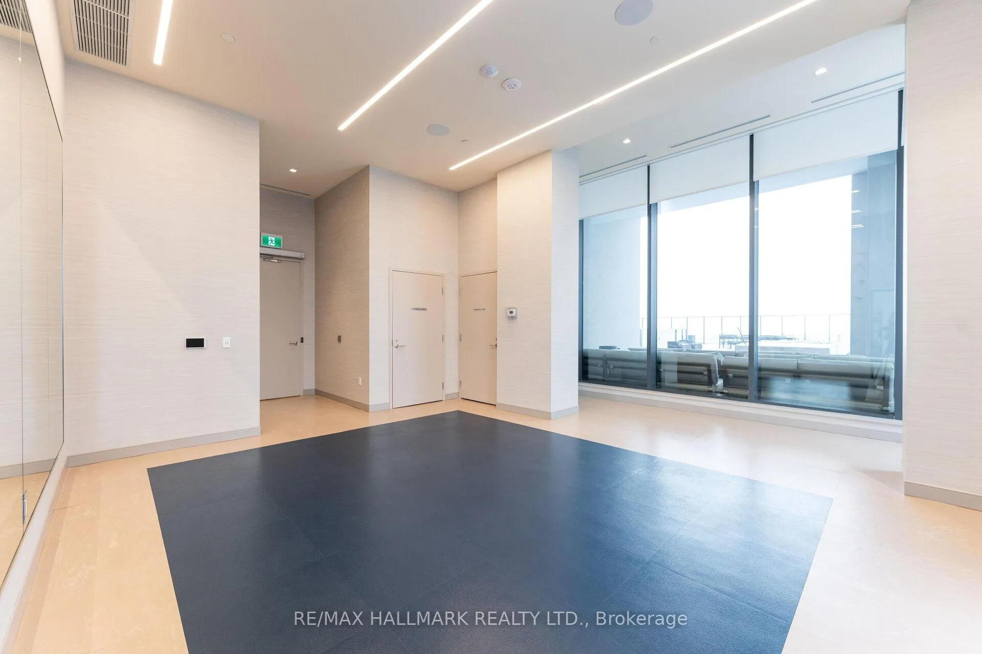 Photo 8 of Unit 916, 8960 Jane Street, Vaughan, Vellore Village — HOMEH
