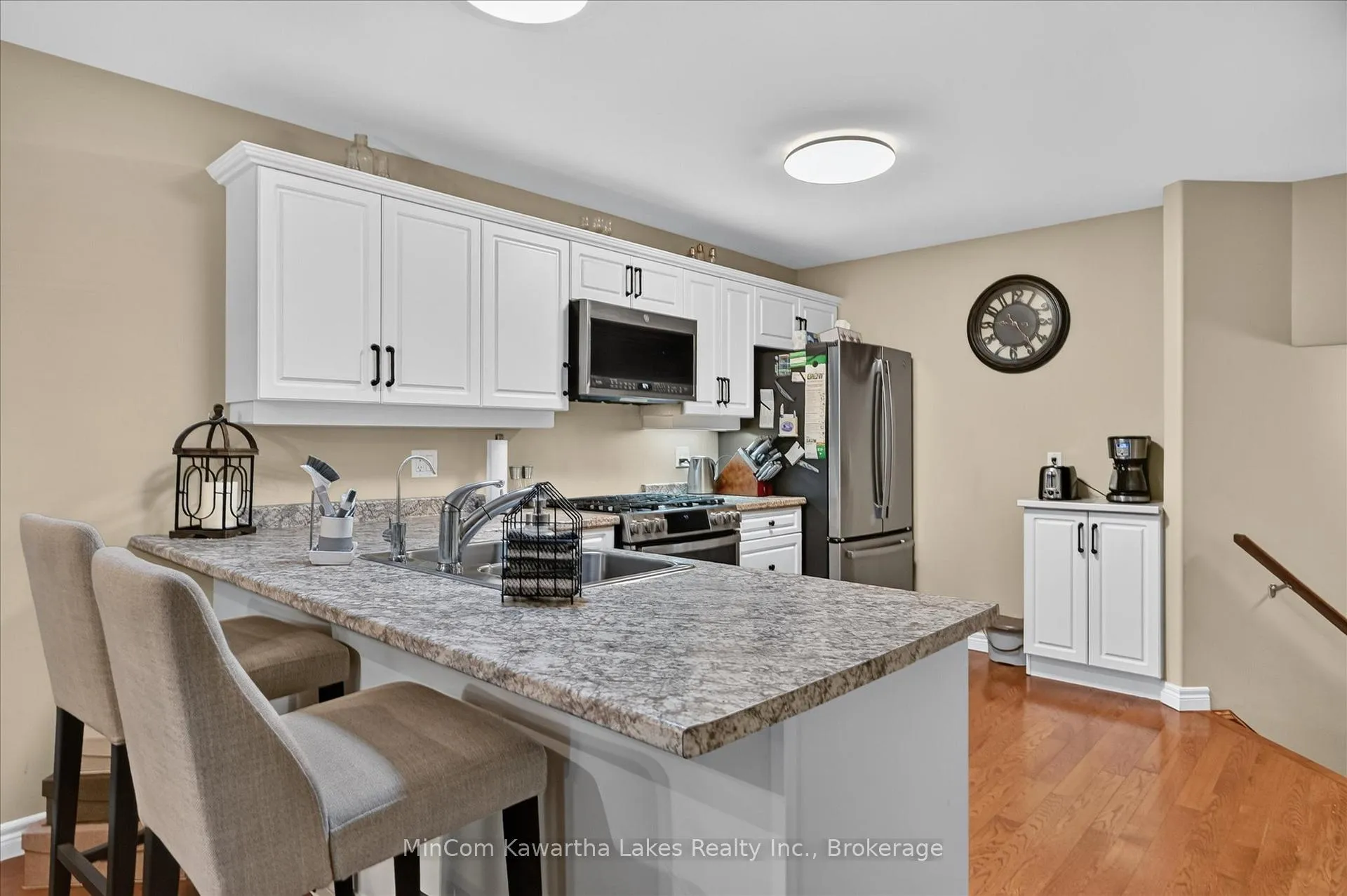 Photo 11 of 602 Goodwin Terrace, Peterborough, Monaghan Ward 2 — HOMEH