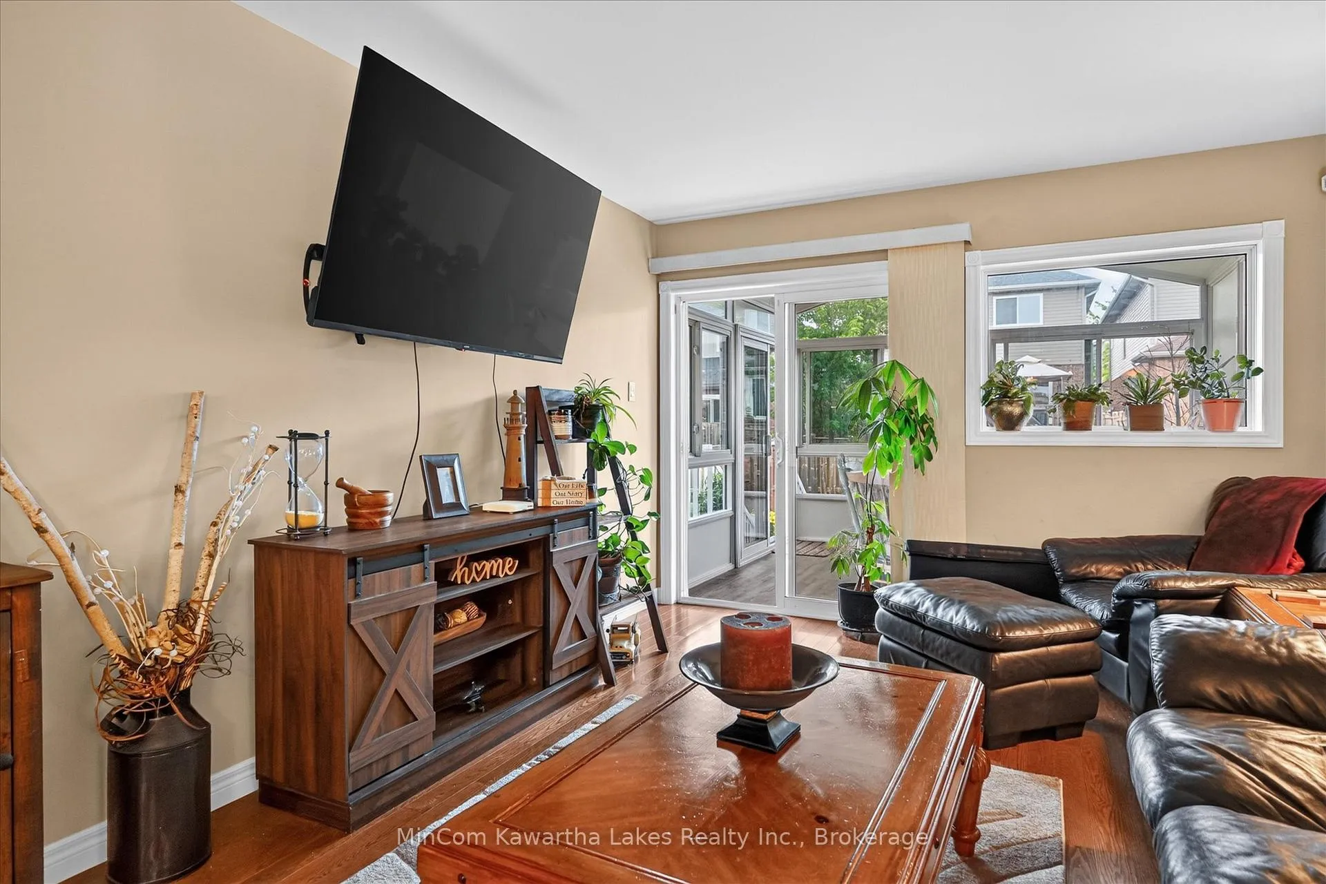 Photo 15 of 602 Goodwin Terrace, Peterborough, Monaghan Ward 2 — HOMEH
