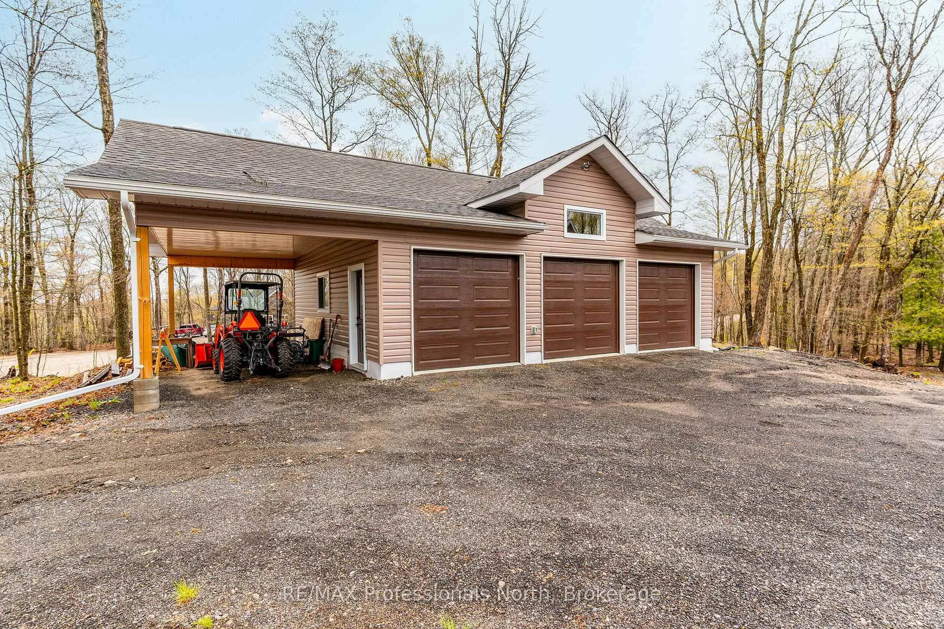 Photo 3 of 253 Ridgeview Road, Dysart et al, Dysart — HOMEH