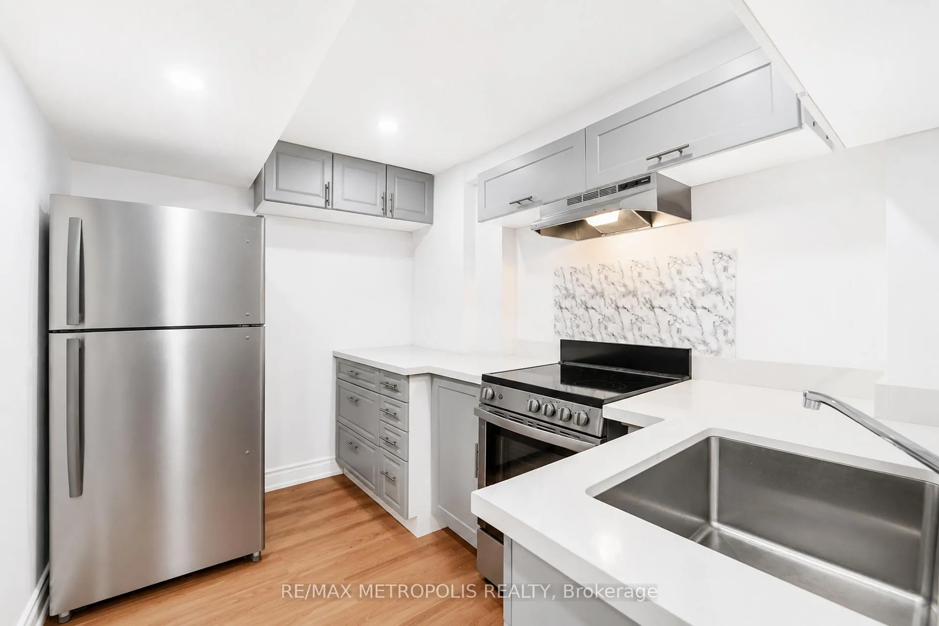 Photo 44 of 98 Laing Drive, Whitby, Rural Whitby — HOMEH