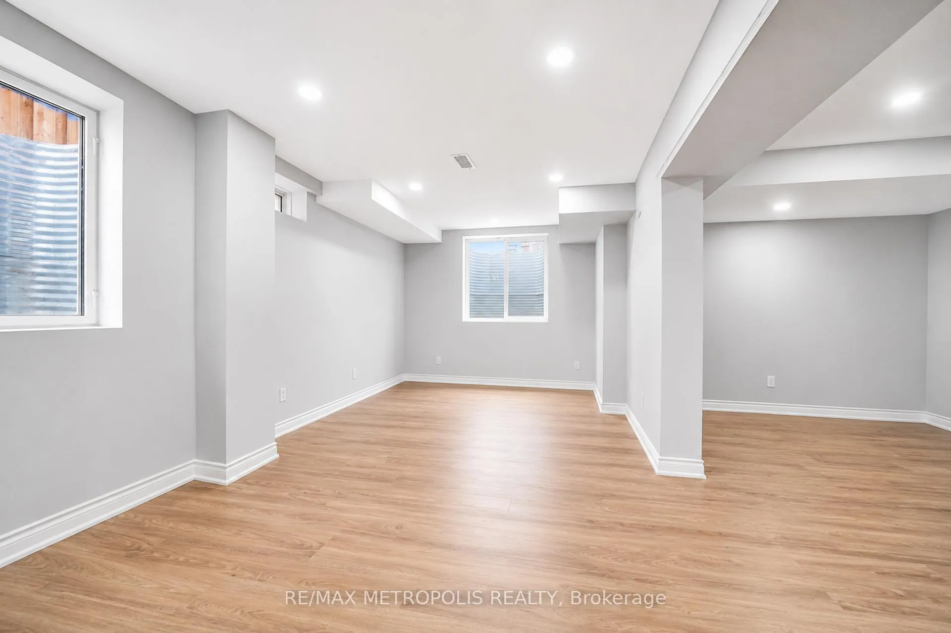 Photo 48 of 98 Laing Drive, Whitby, Rural Whitby — HOMEH