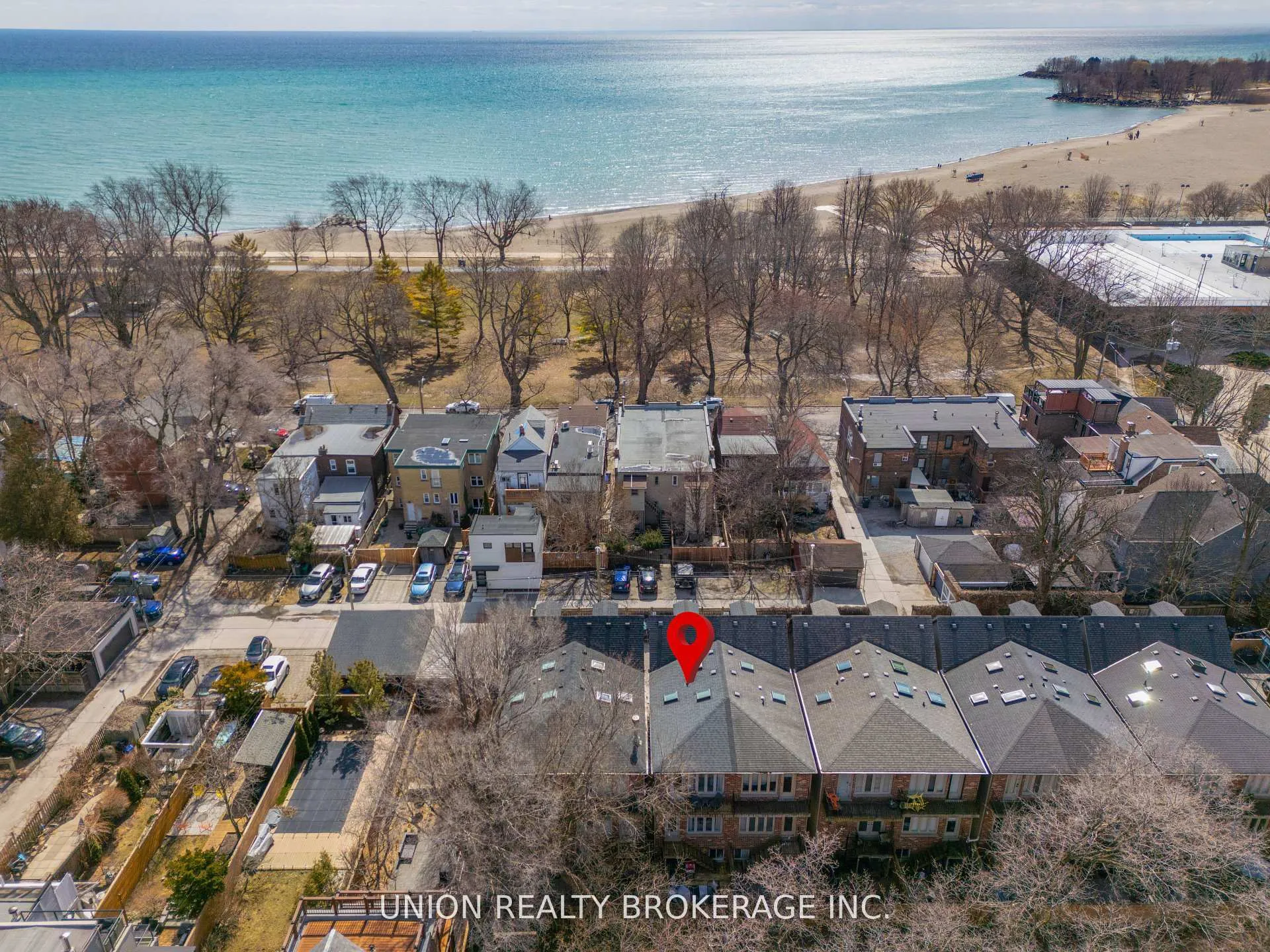 Photo 2 of 59D Woodbine Avenue, Toronto, The Beaches — HOMEH