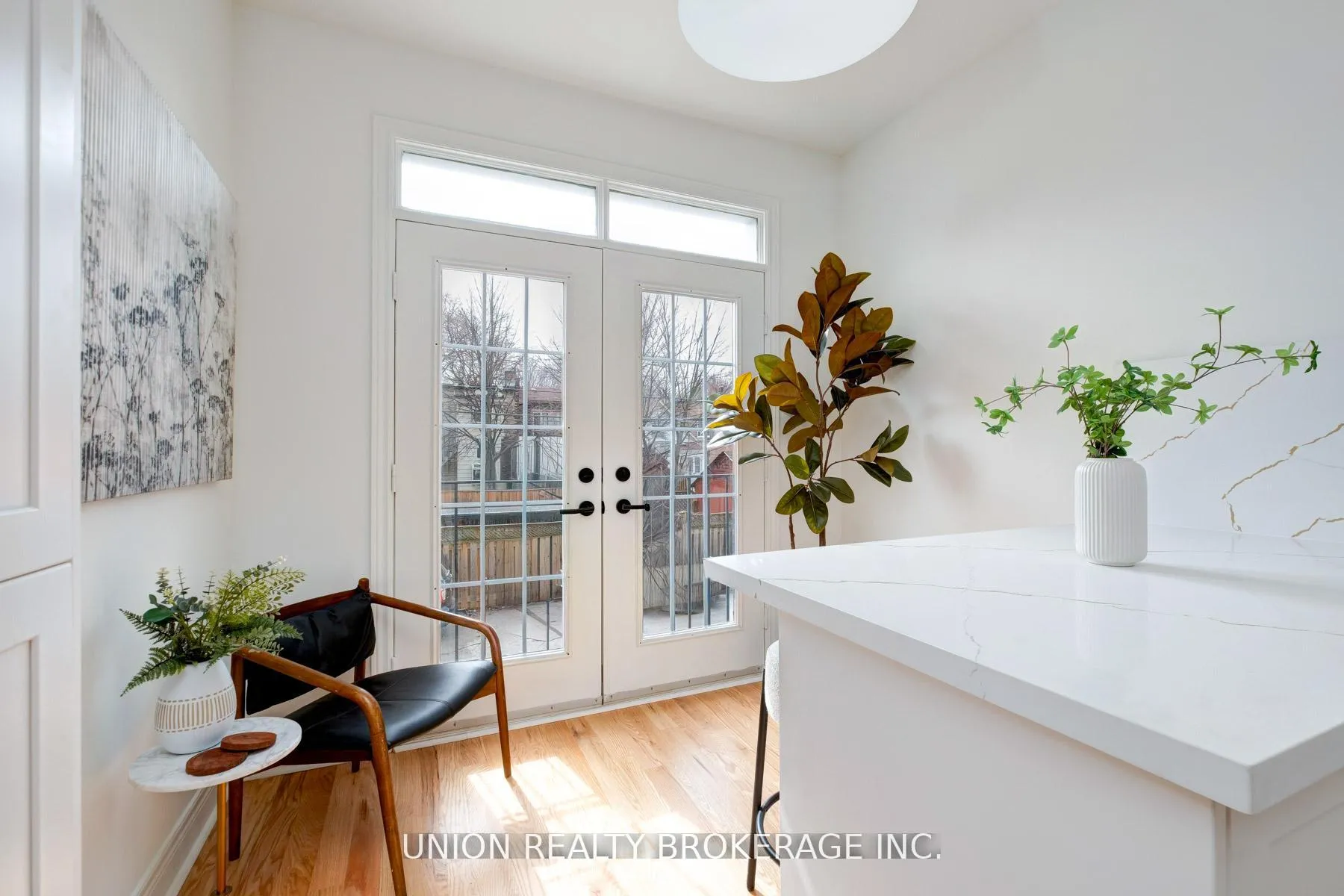 Photo 3 of 59D Woodbine Avenue, Toronto, The Beaches — HOMEH