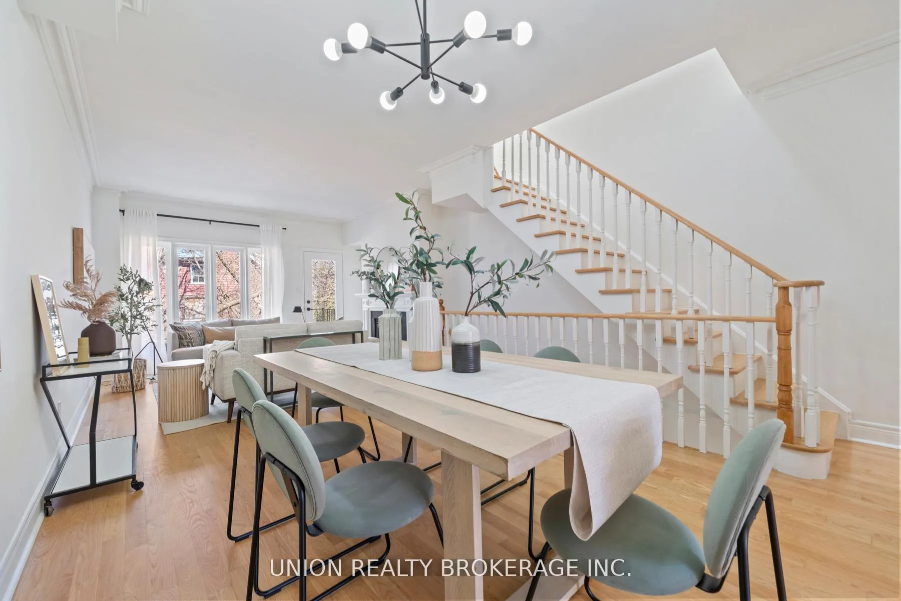 Photo 10 of 59D Woodbine Avenue, Toronto, The Beaches — HOMEH