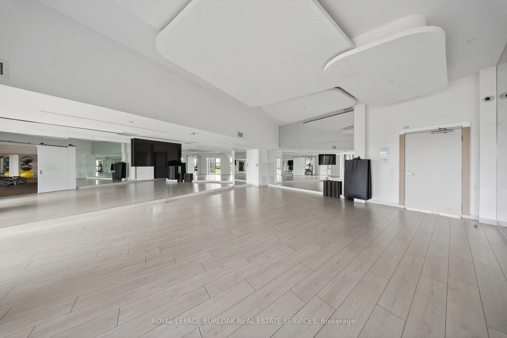 Photo 23 of Unit A115, 3210 Dakota Common, Burlington, Alton — HOMEH