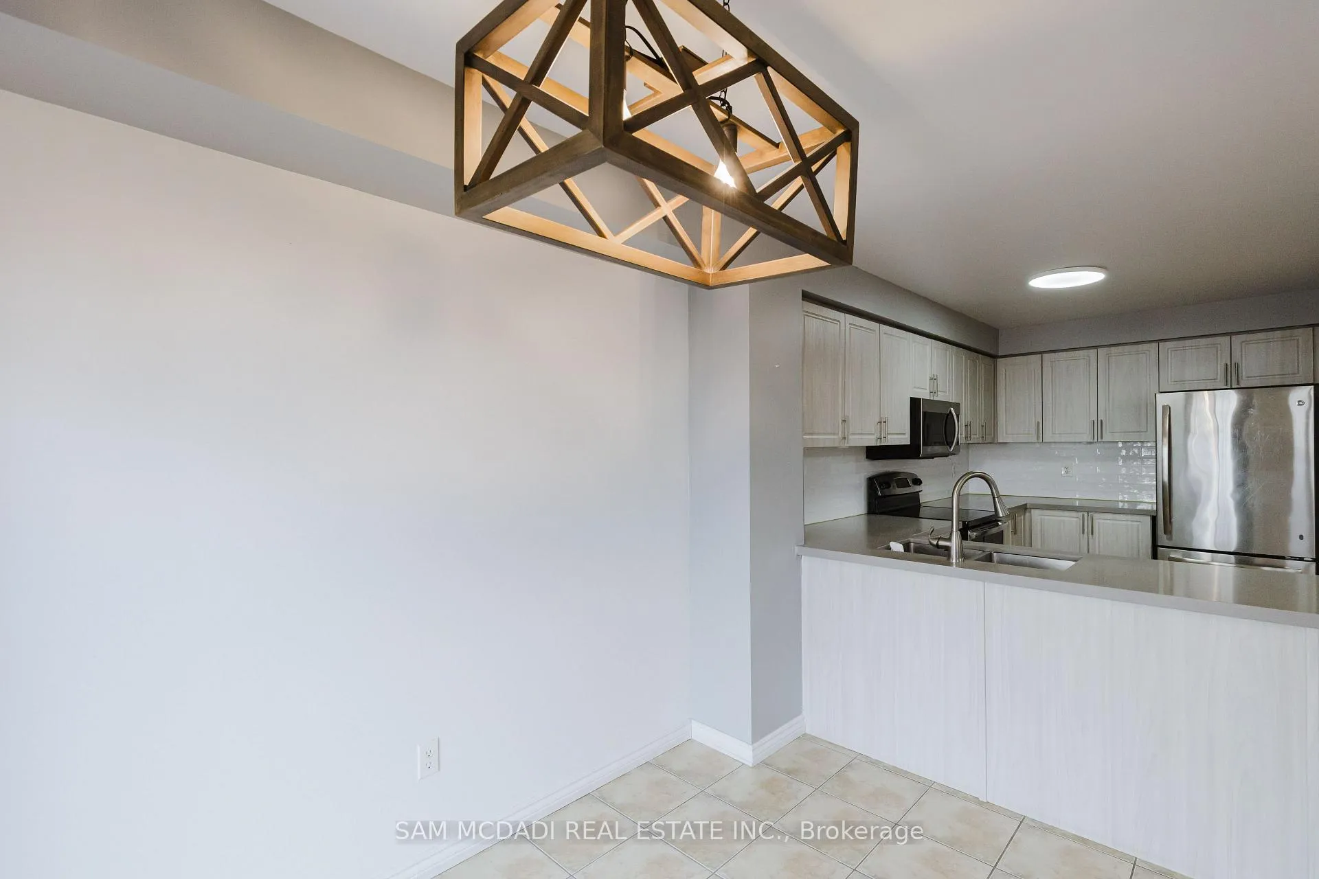 Photo 9 of 1260 Lamont Crescent, Milton, Clarke — HOMEH