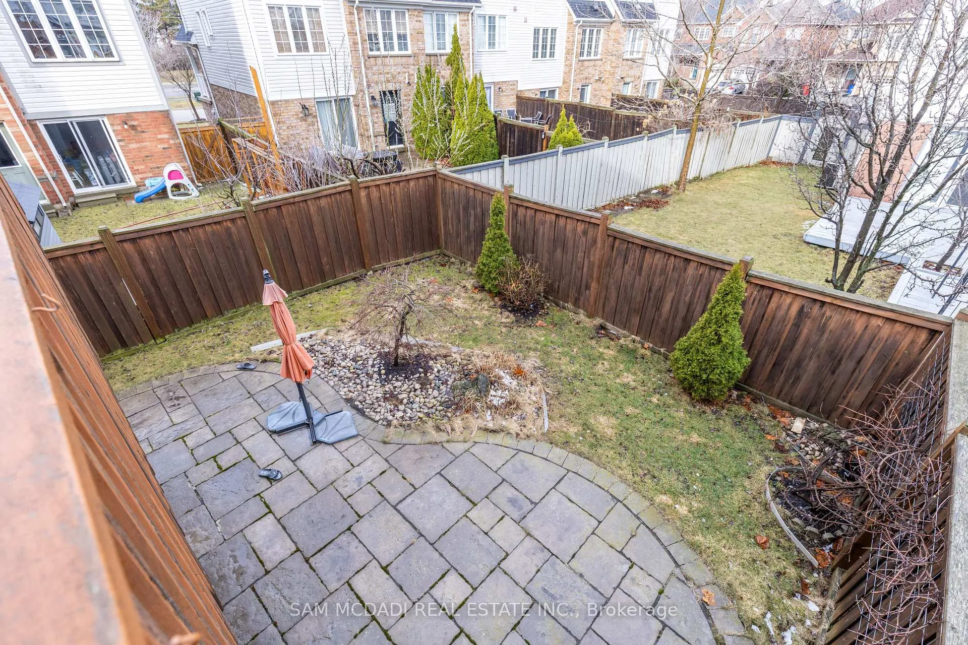 Photo 27 of 1260 Lamont Crescent, Milton, Clarke — HOMEH