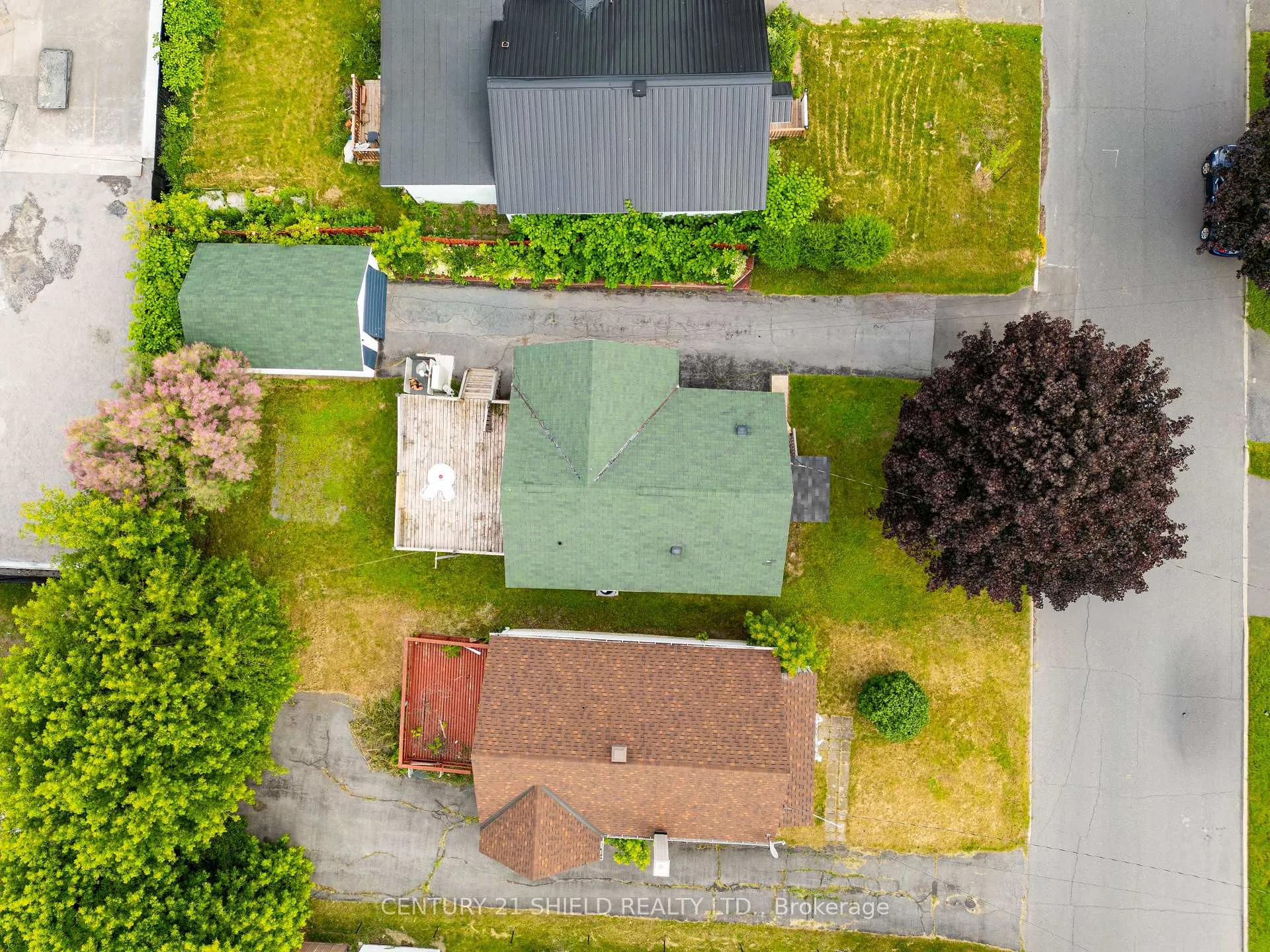 Photo 6 of 1245 Notre Dame Street W, Cornwall, Cornwall — HOMEH