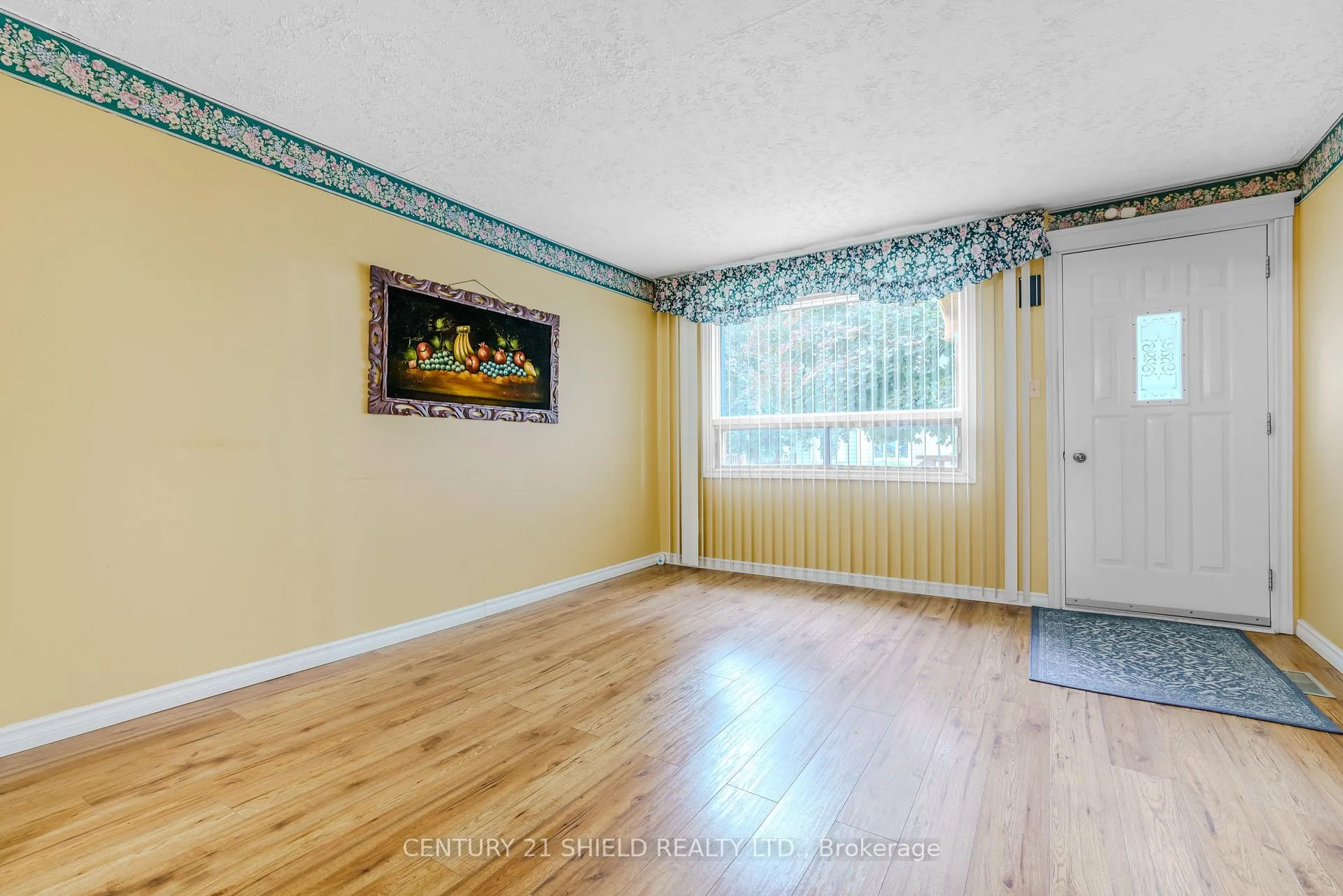 Photo 15 of 1245 Notre Dame Street W, Cornwall, Cornwall — HOMEH