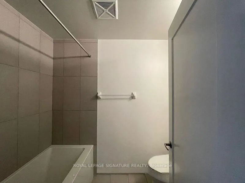 Photo 7 of Unit 2225, 135 Lower Sherbourne Street, Toronto, Moss Park — HOMEH