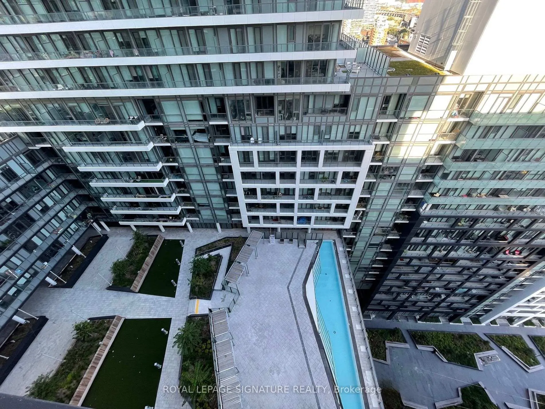 Photo 10 of Unit 2225, 135 Lower Sherbourne Street, Toronto, Moss Park — HOMEH
