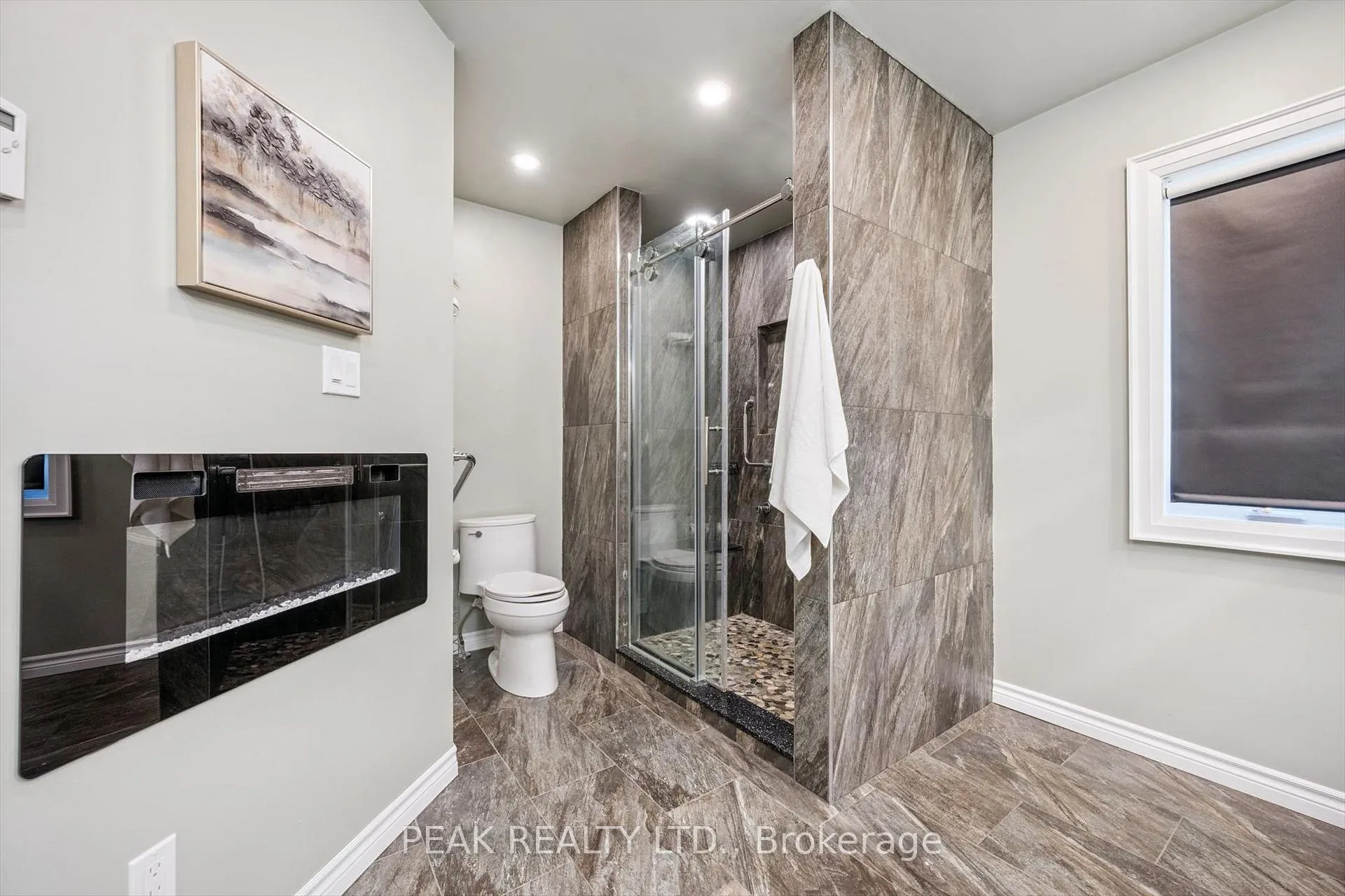 Photo 19 of 120 Lorraine Avenue, Waterloo — HOMEH