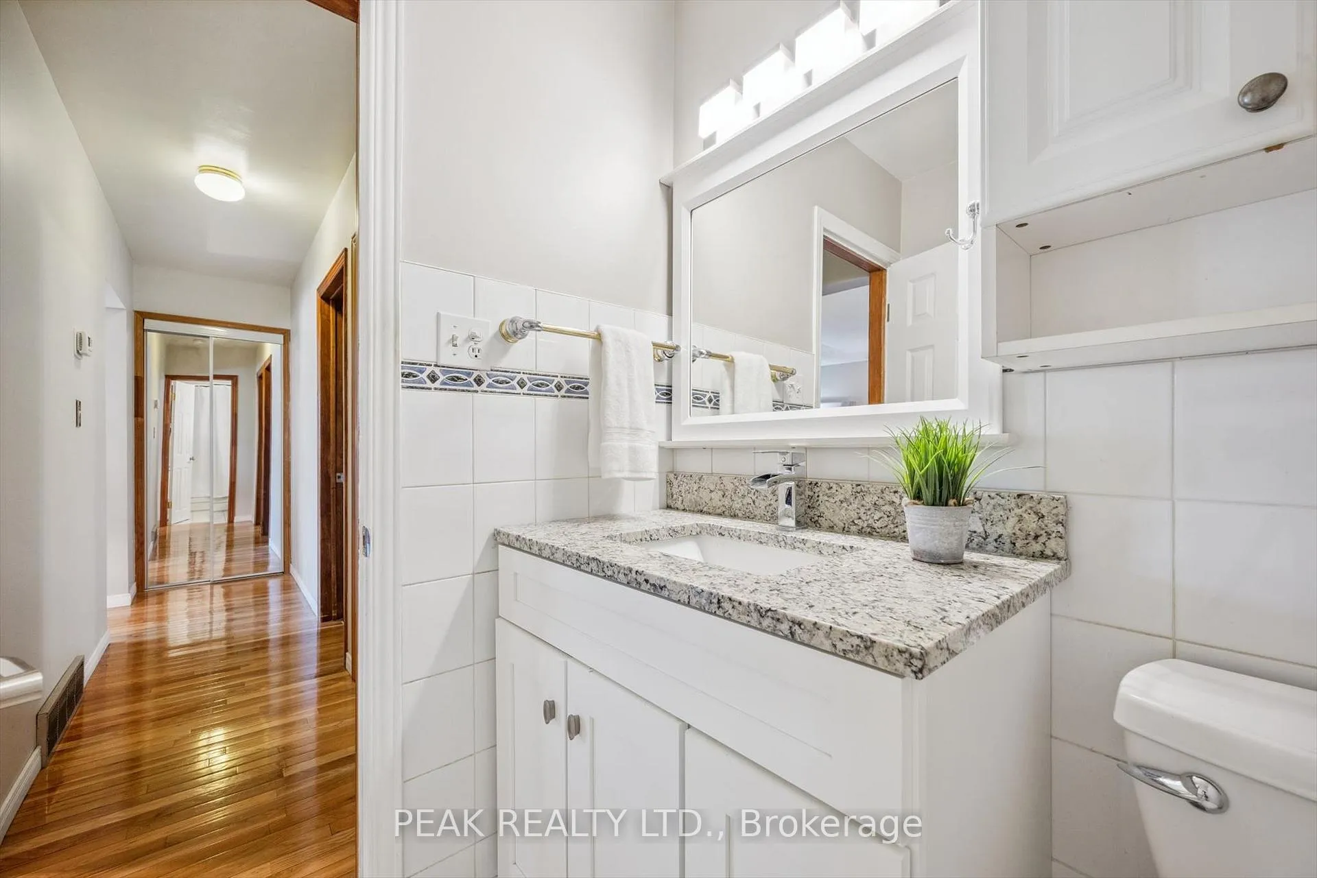 Photo 24 of 120 Lorraine Avenue, Waterloo — HOMEH
