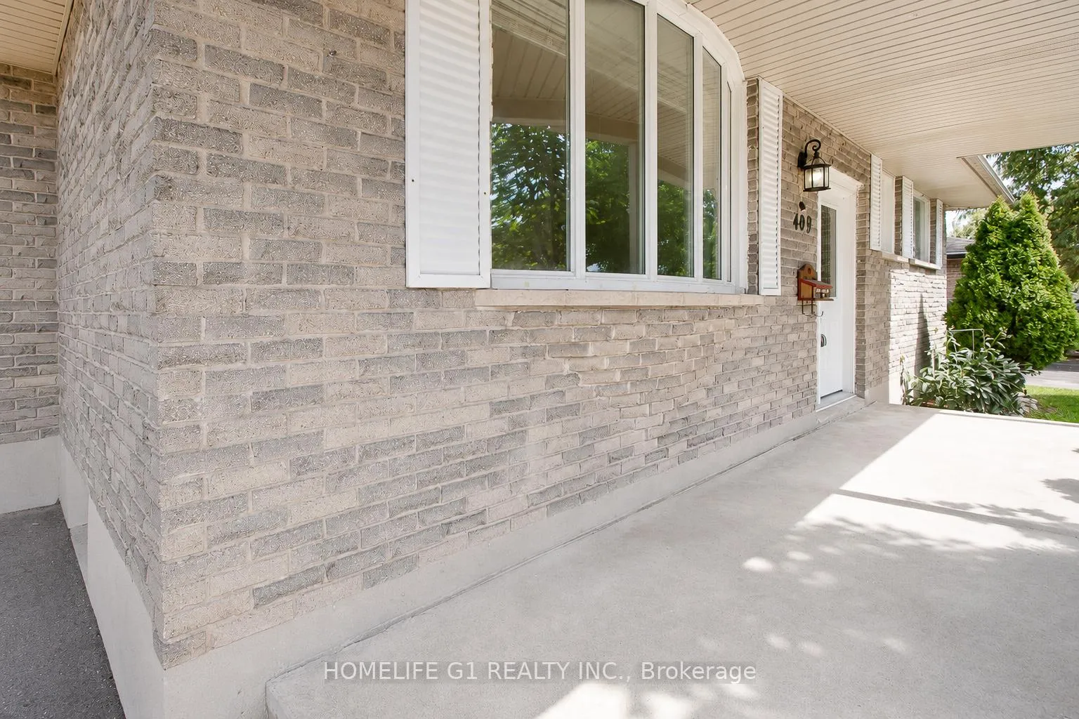 Photo 7 of 409 Hudson Drive, London, East I — HOMEH