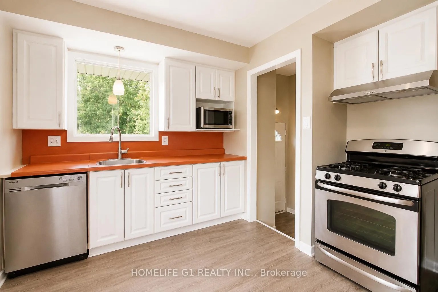 Photo 13 of 409 Hudson Drive, London, East I — HOMEH