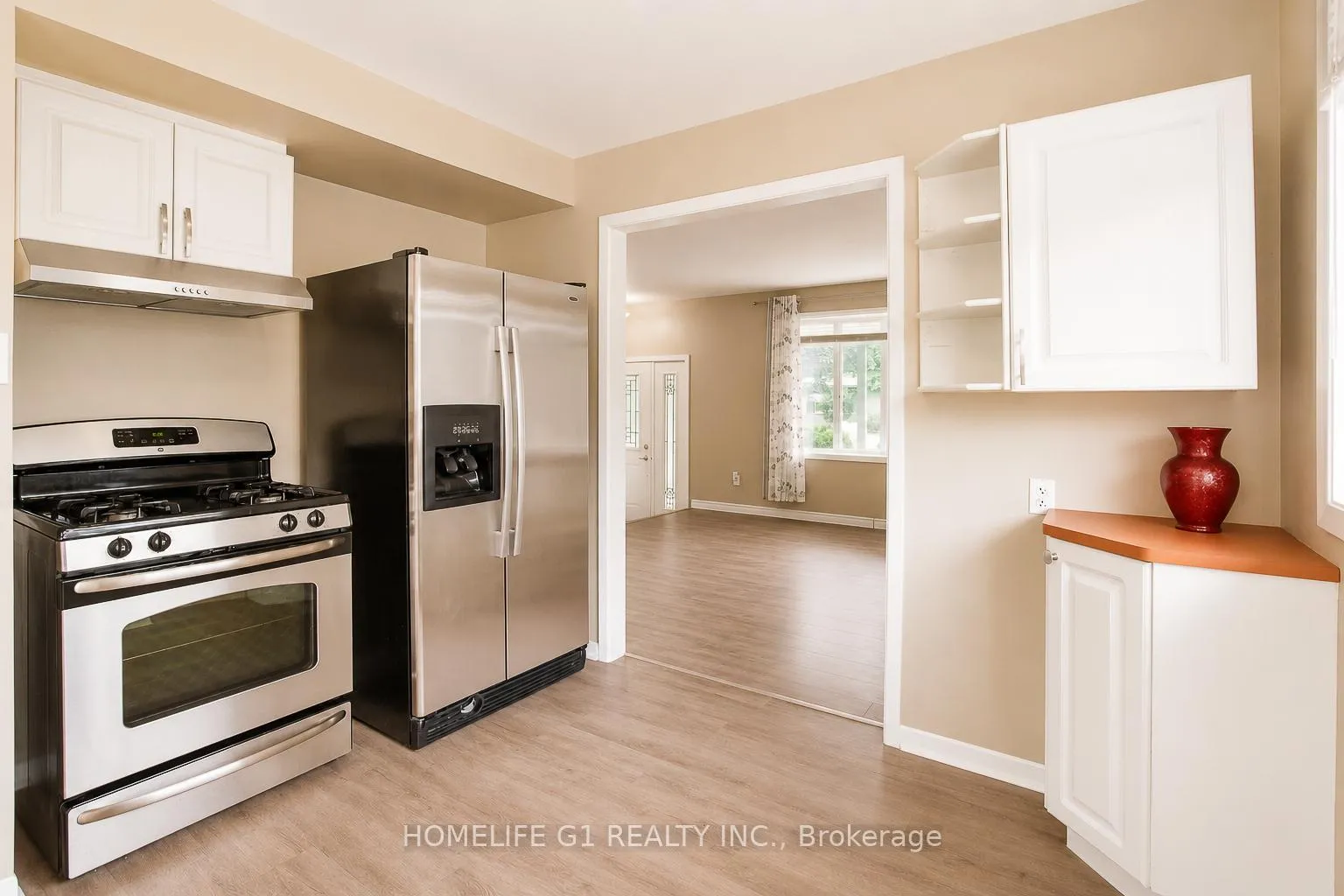 Photo 15 of 409 Hudson Drive, London, East I — HOMEH