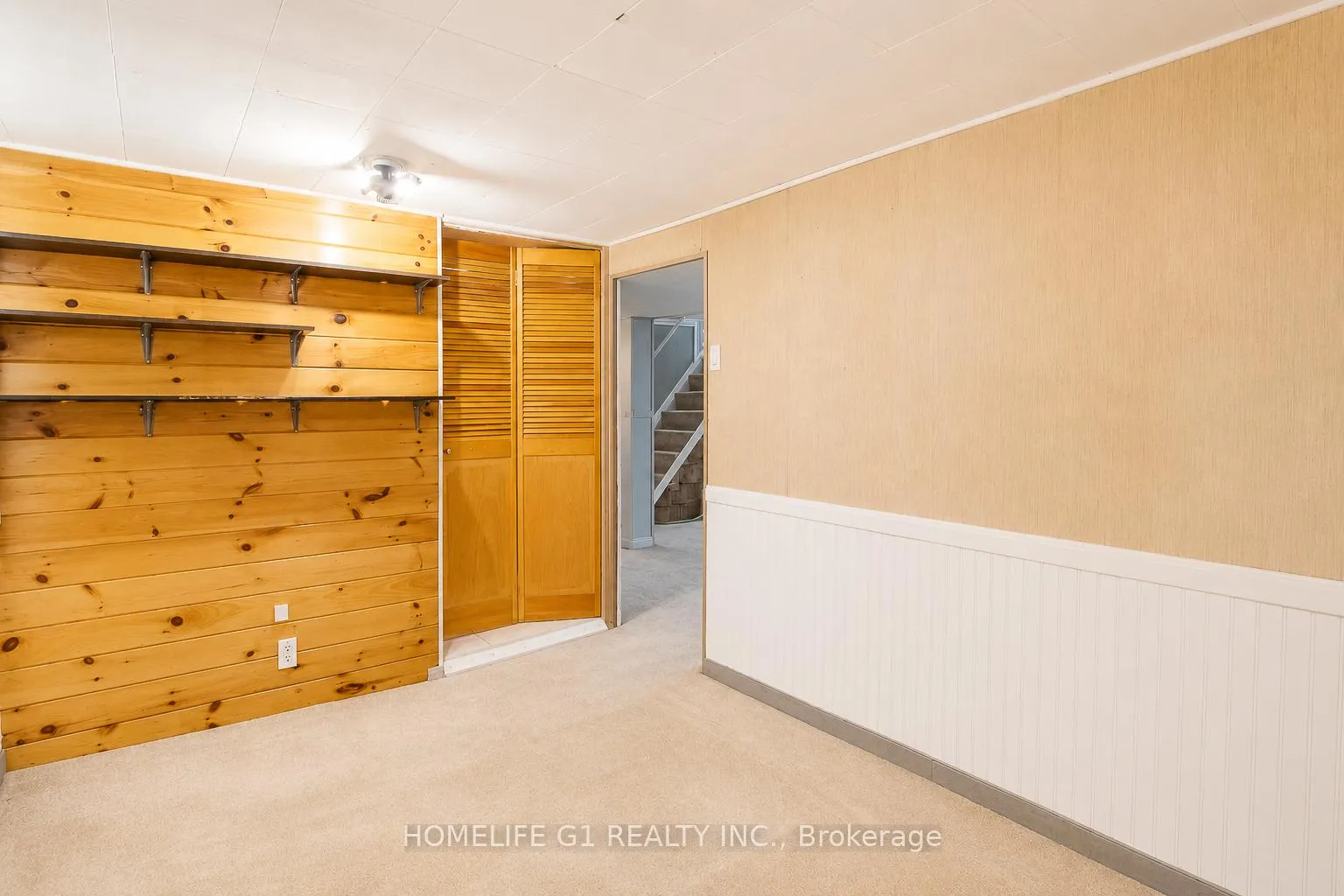 Photo 34 of 409 Hudson Drive, London, East I — HOMEH