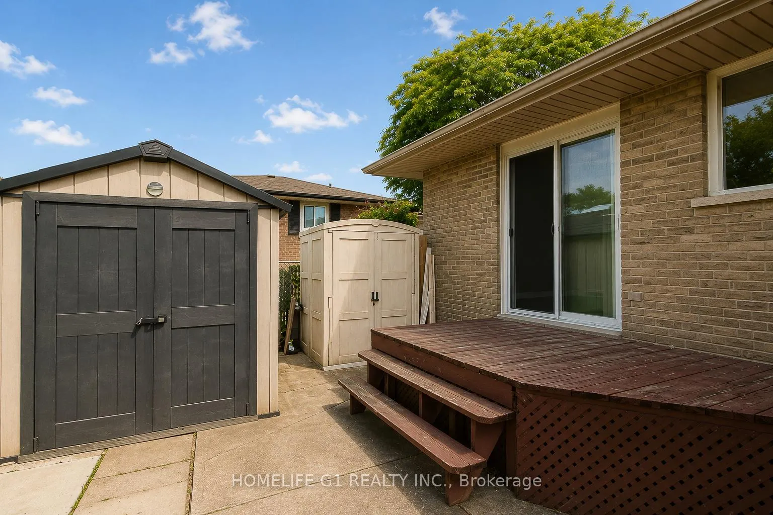 Photo 39 of 409 Hudson Drive, London, East I — HOMEH