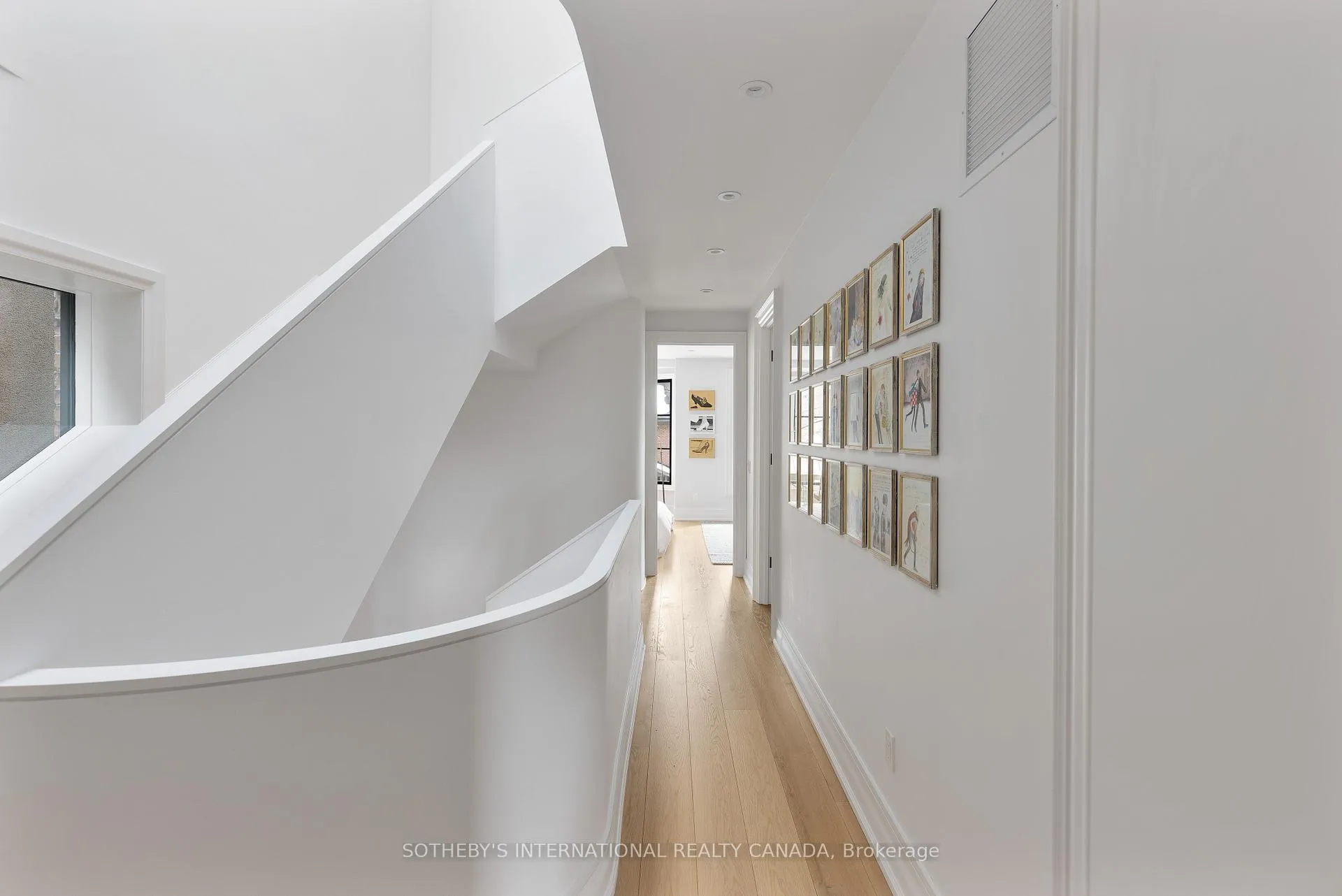 Photo 24 of 122 Macpherson Avenue, Toronto, The Annex — HOMEH