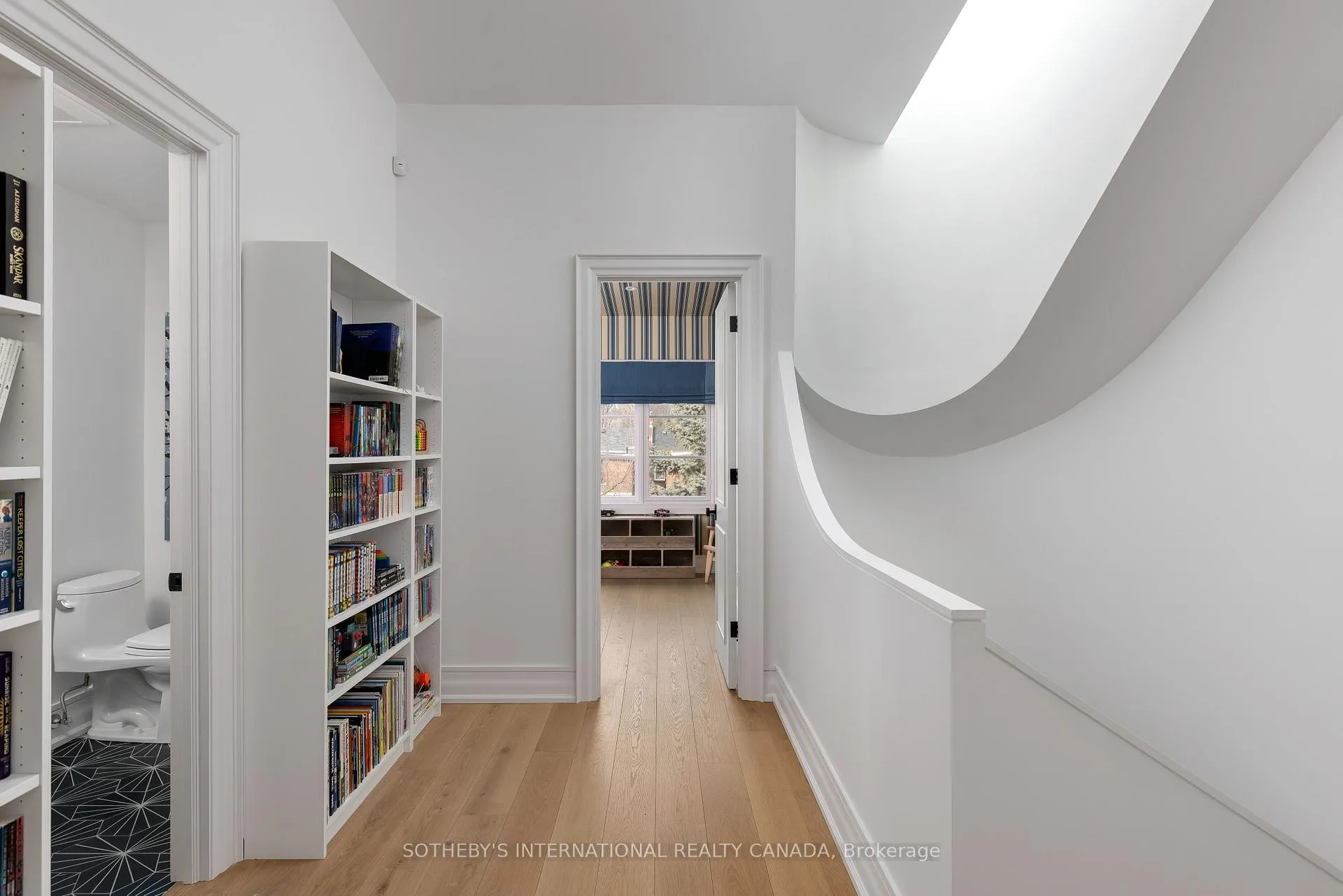 Photo 29 of 122 Macpherson Avenue, Toronto, The Annex — HOMEH