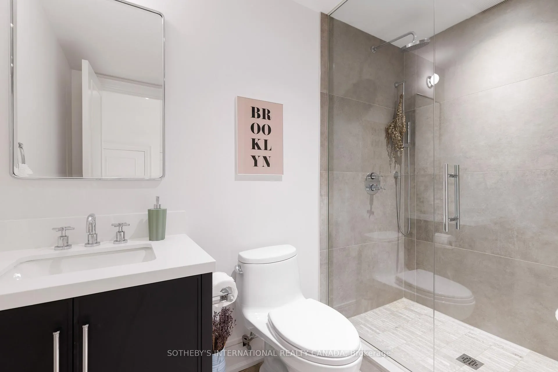 Photo 42 of 122 Macpherson Avenue, Toronto, The Annex — HOMEH