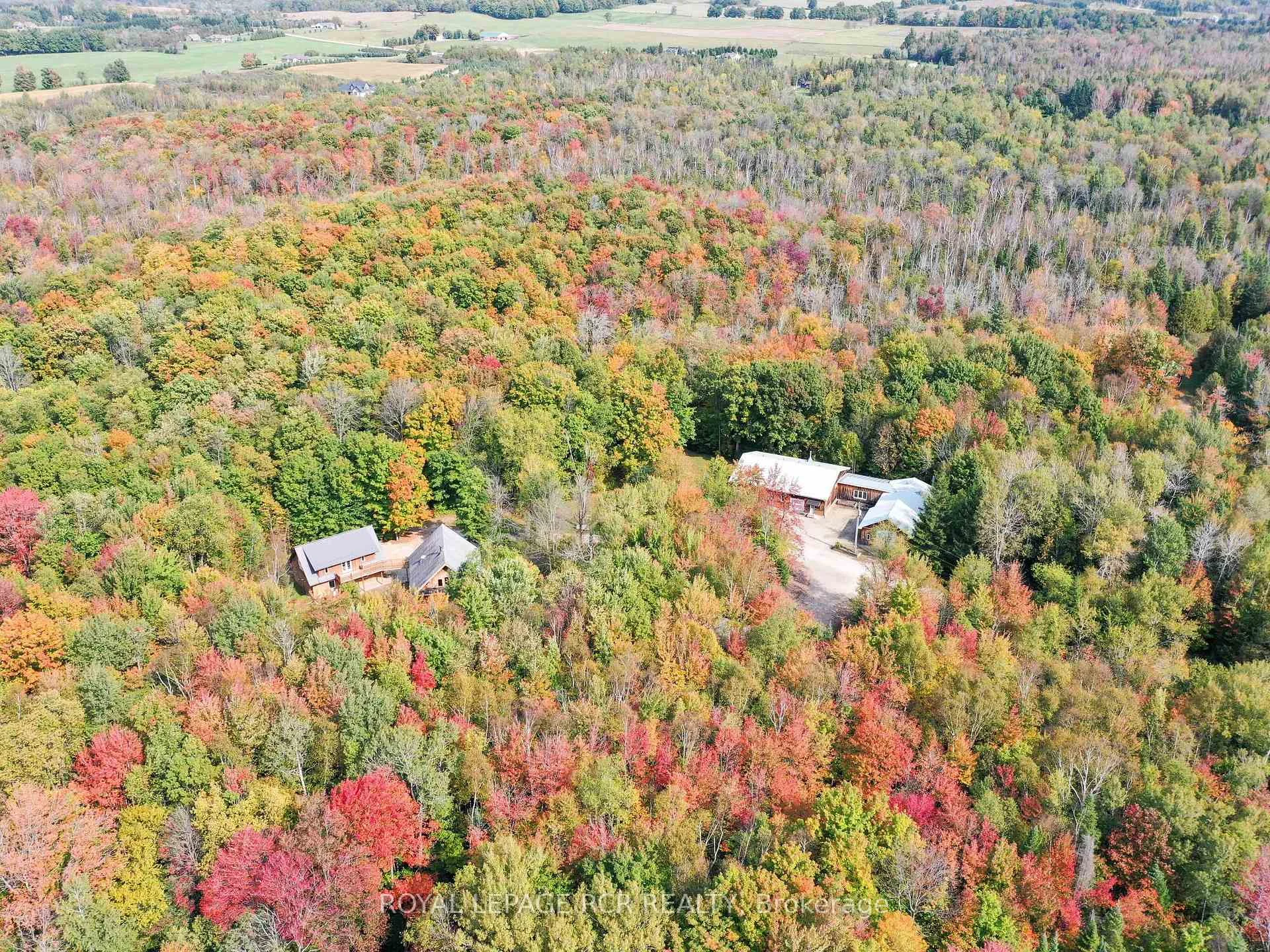 Photo 1 of 425457 25 Side Road, Amaranth, Rural Amaranth — HOMEH