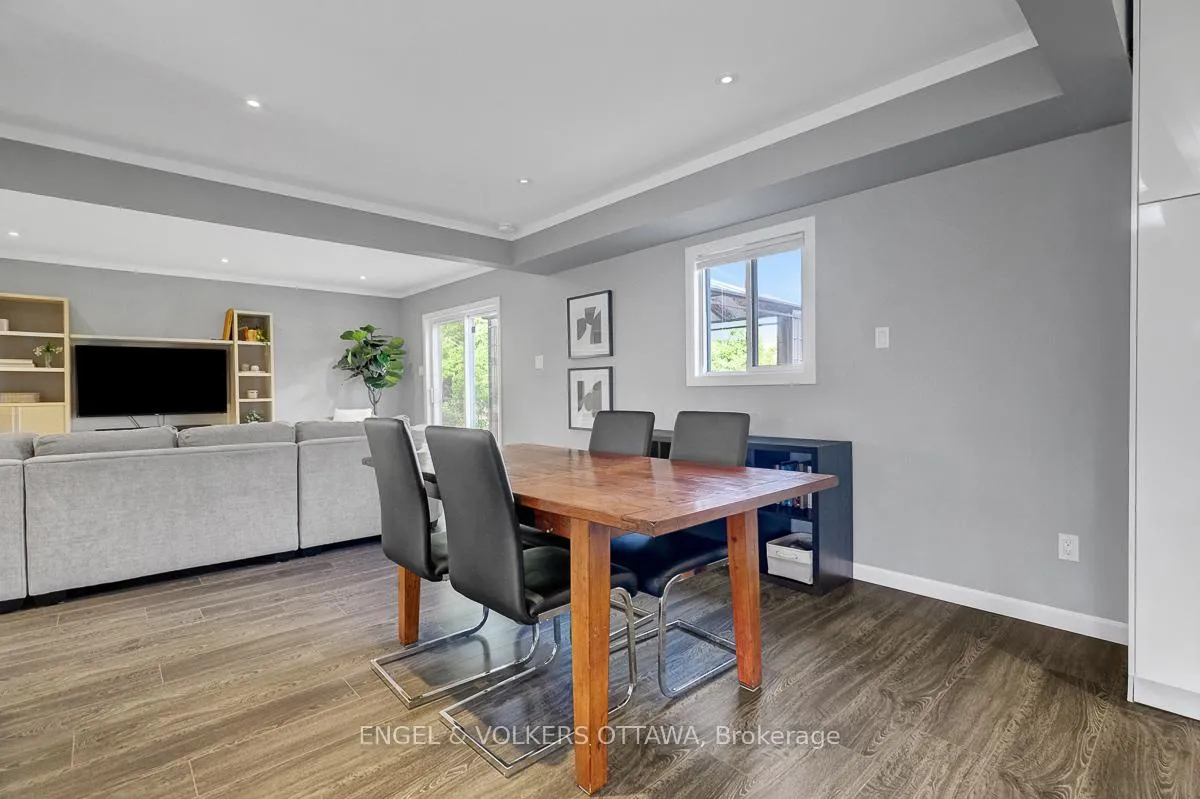 Photo 17 of 6138 Vineyard Drive, Ottawa, Convent Glen — HOMEH