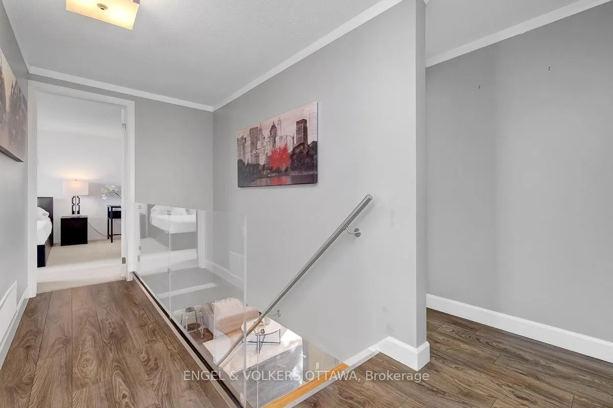 Photo 24 of 6138 Vineyard Drive, Ottawa, Convent Glen — HOMEH
