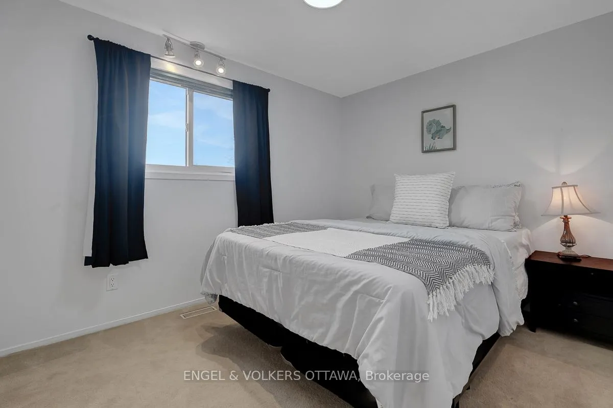 Photo 30 of 6138 Vineyard Drive, Ottawa, Convent Glen — HOMEH