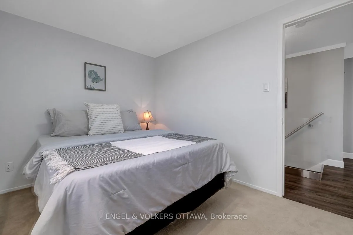 Photo 31 of 6138 Vineyard Drive, Ottawa, Convent Glen — HOMEH