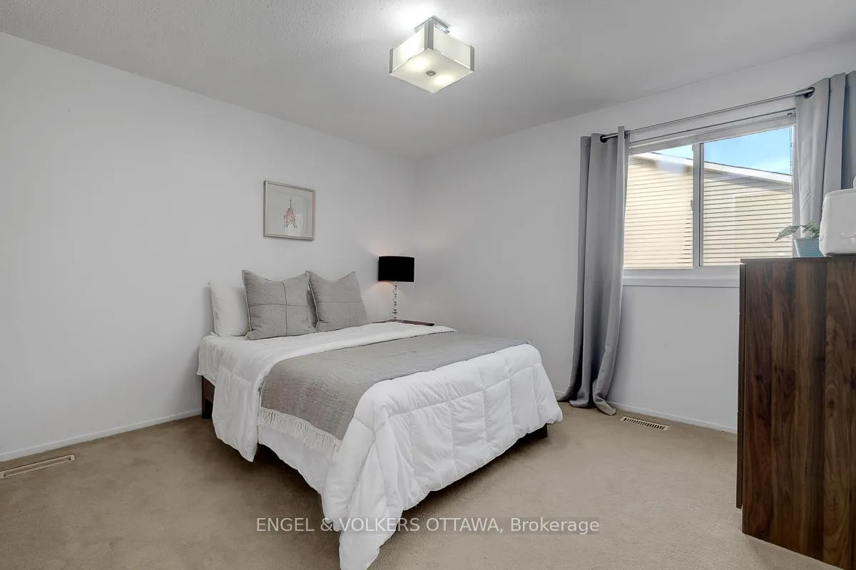 Photo 34 of 6138 Vineyard Drive, Ottawa, Convent Glen — HOMEH